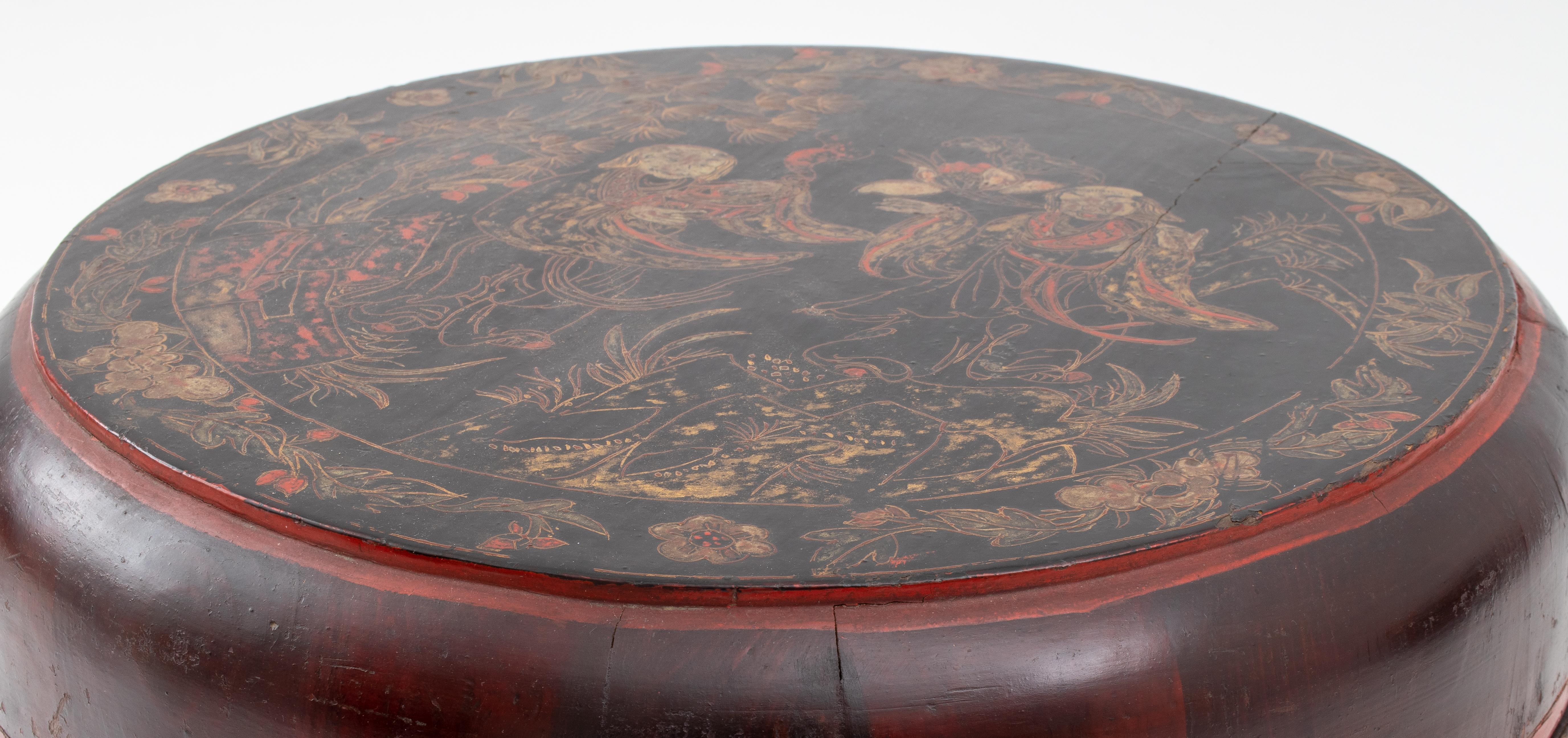 Japanese Lacquered Drum-Shaped Box In Good Condition For Sale In New York, NY