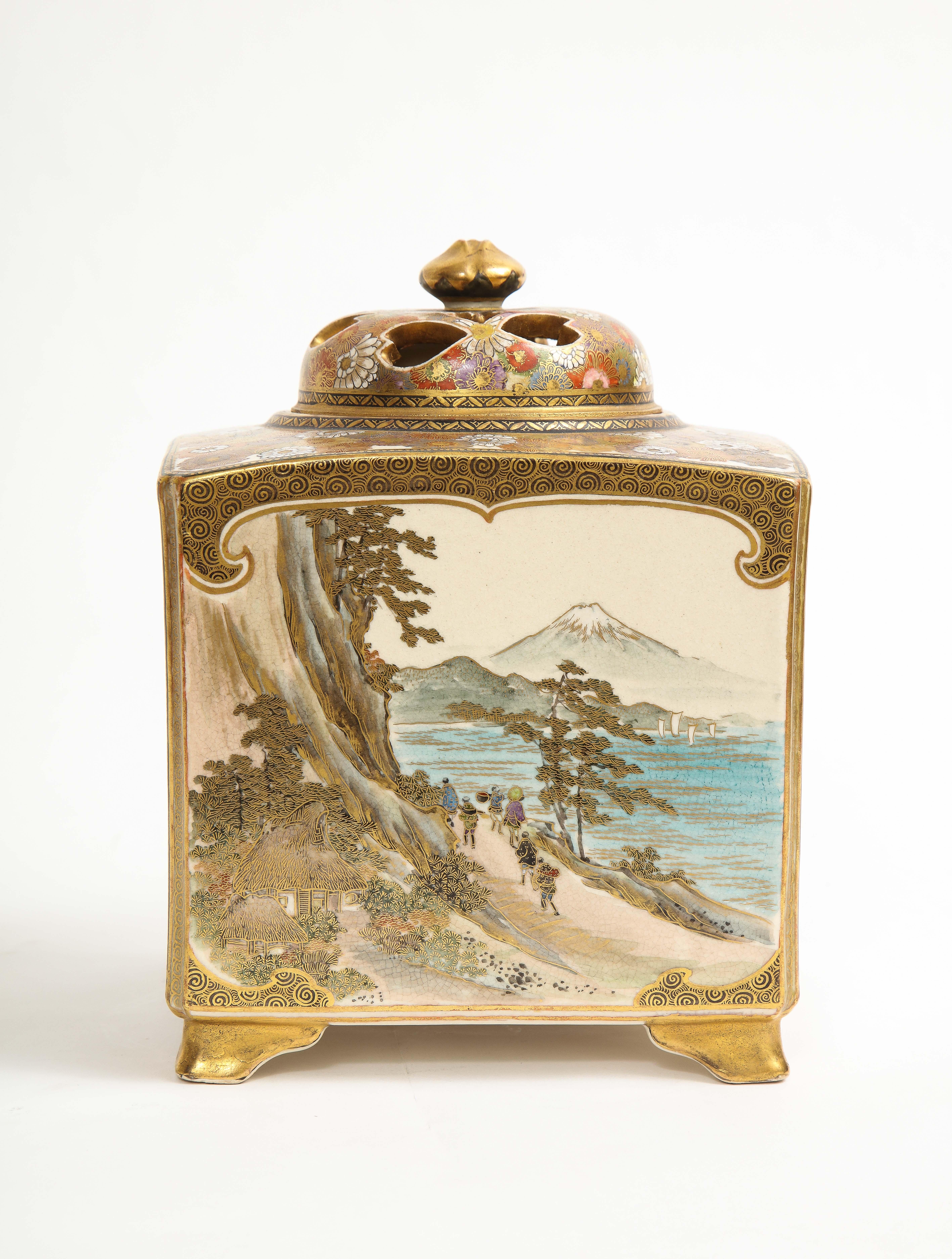 Gran incensario cuadrado y tapa de satsuma del periodo Meiji (1868-1912), marca siglo XIX