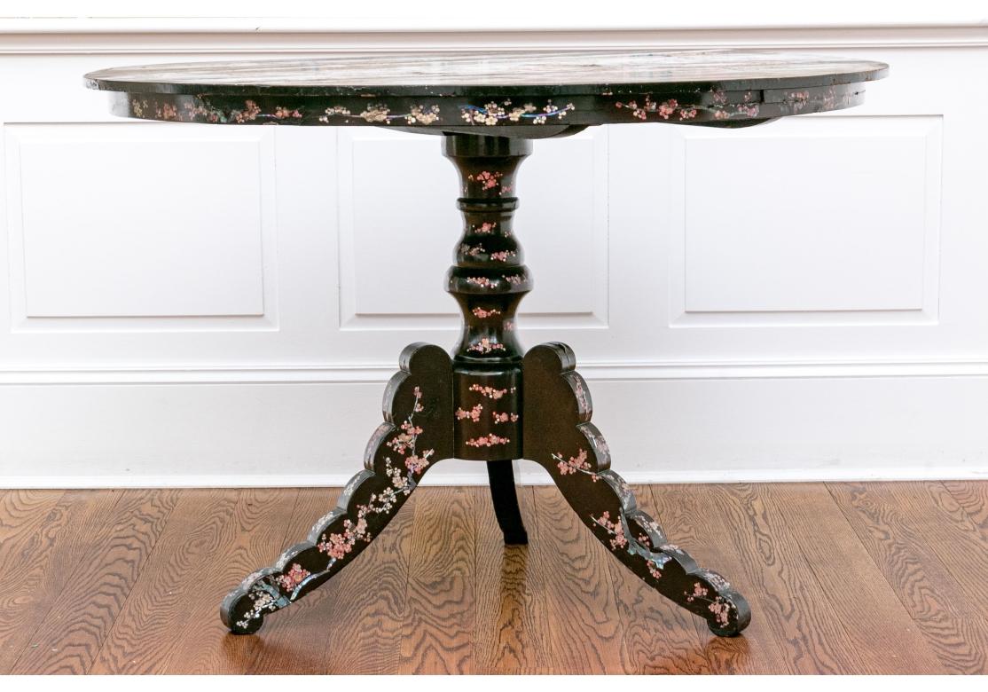 A Japanese Nagasaki Export Lacquer & Mother Of Pearl Inlaid Center Table For Sale 5