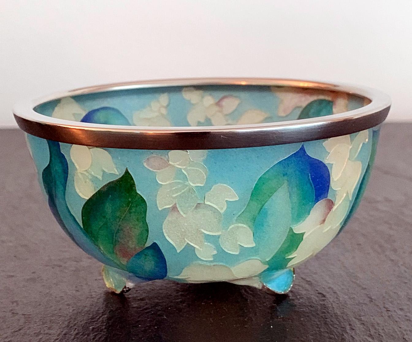 Japanese Plique-a-jour Bowl by Ando Jubei Company In Good Condition In Atlanta, GA