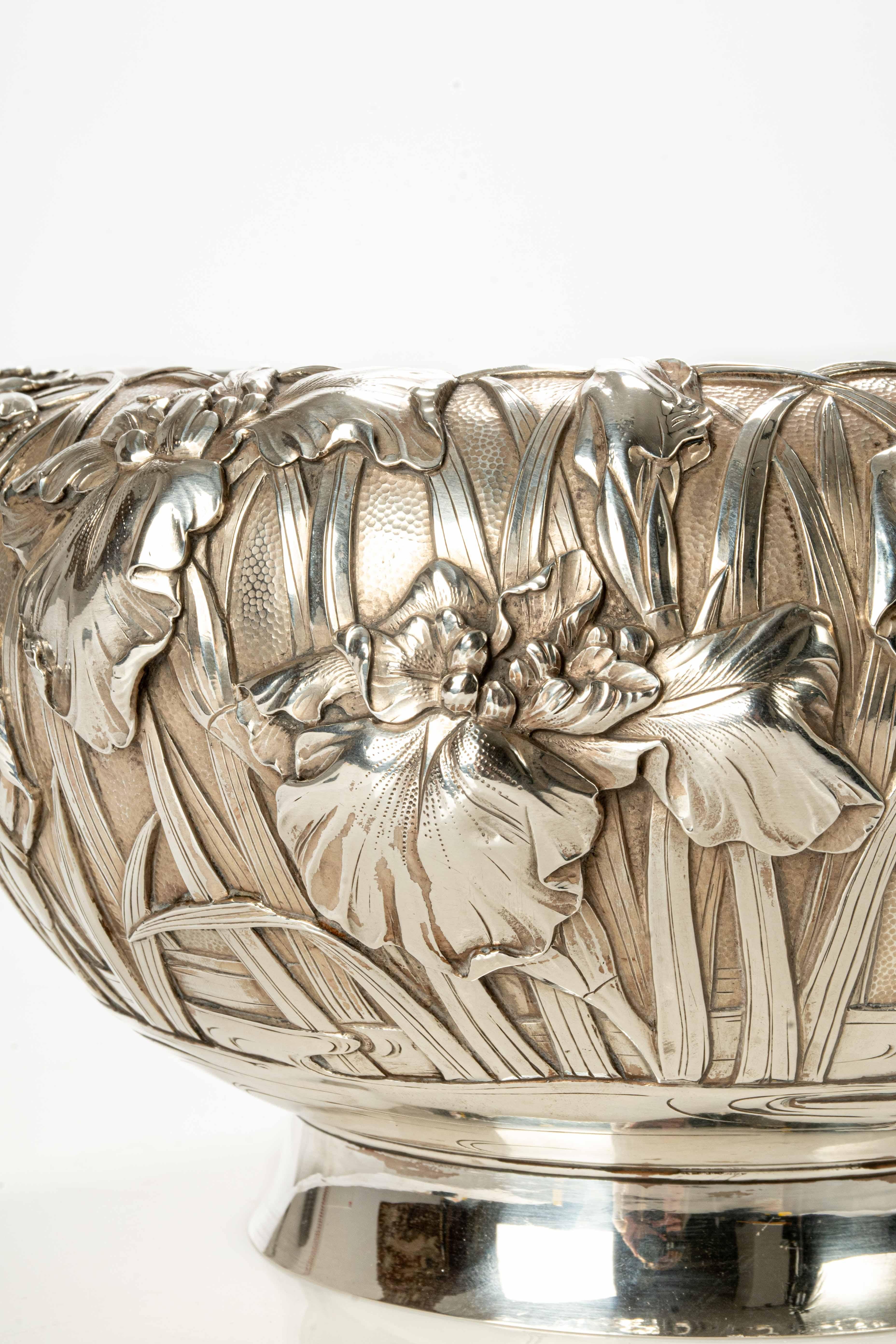 Hammered A Japanese refined silver Junjin bowl