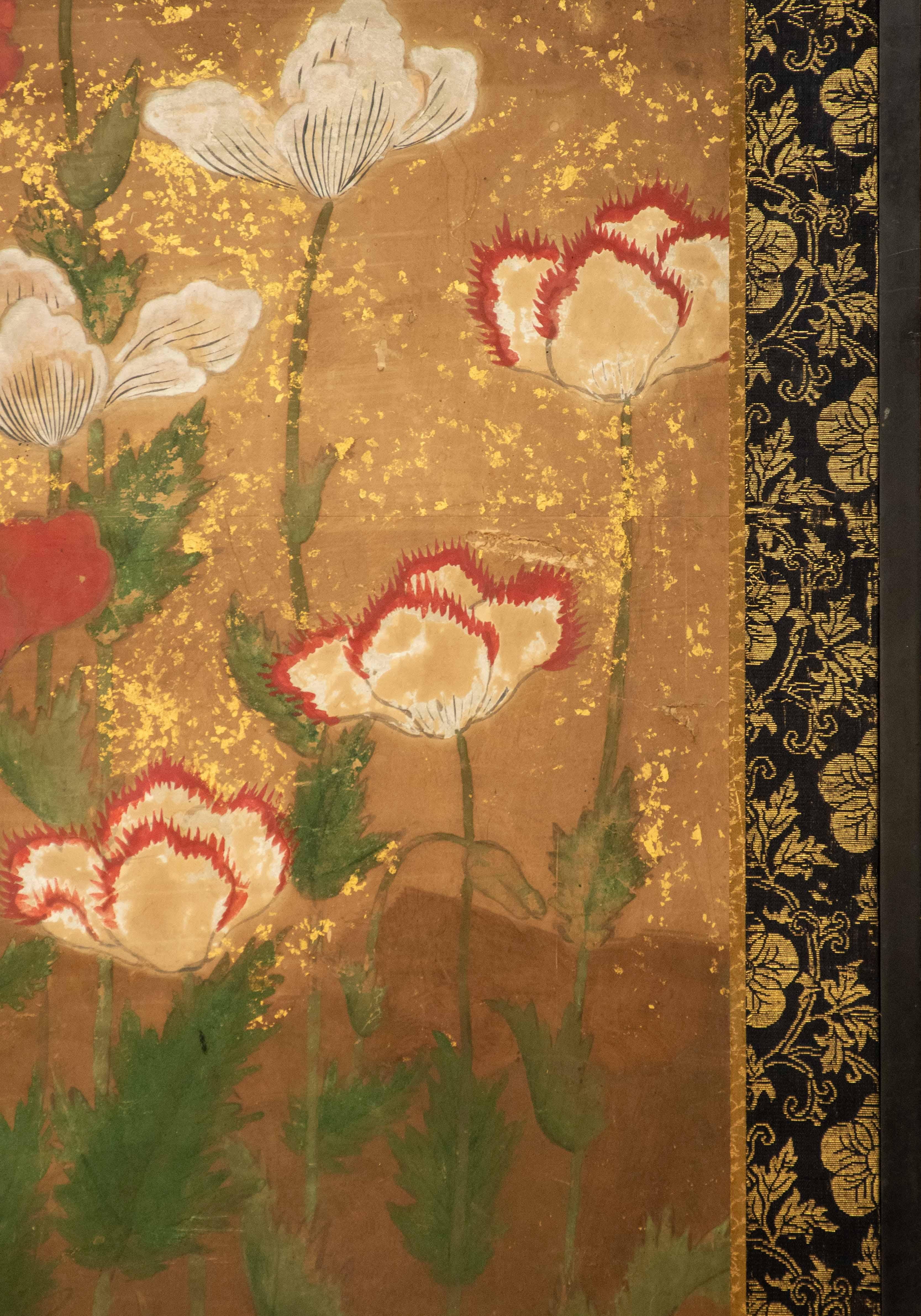 A Japanese Two-panel Gold-leaf Screen With Poppies, Rinpa School in vendita 1