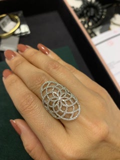 "Jay Gatsby" Diamond Ring in 18 Karat White Gold by Messika