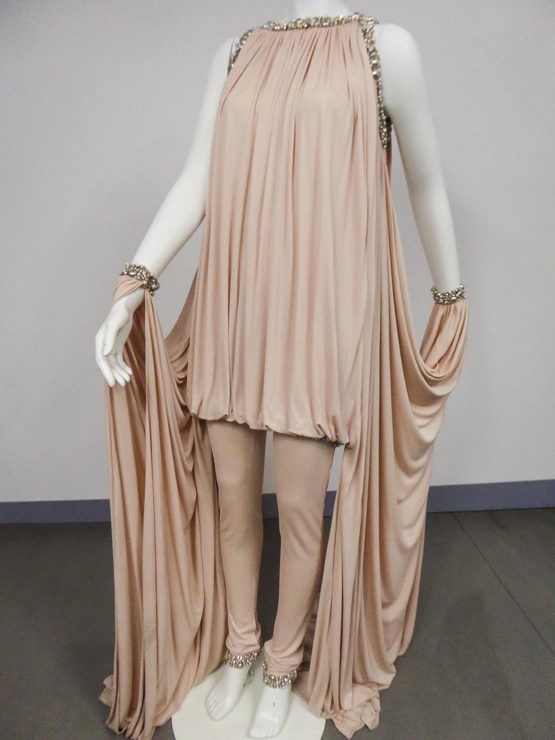 A Jean-Louis Scherrer  By Stéphane Rolland French Couture Set Fashion Show 2007 For Sale 4