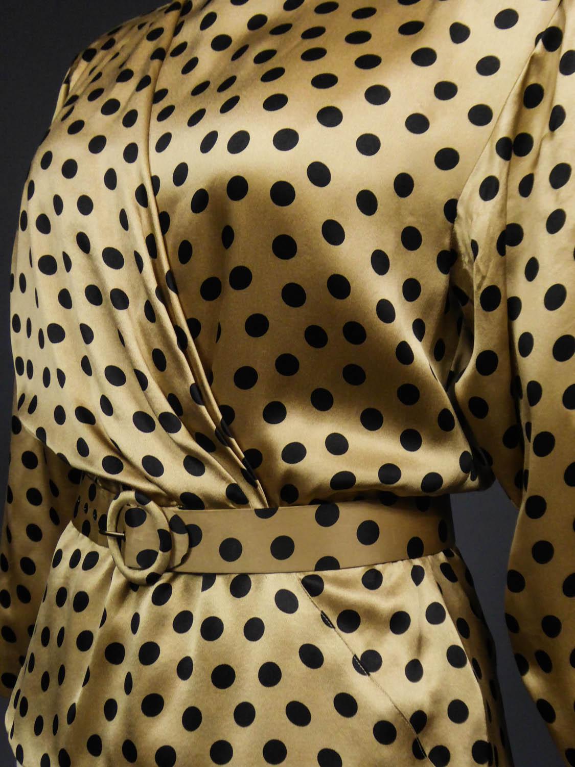 A Jean Louis Scherrer French Couture Blouse Circa 1985 In Good Condition For Sale In Toulon, FR