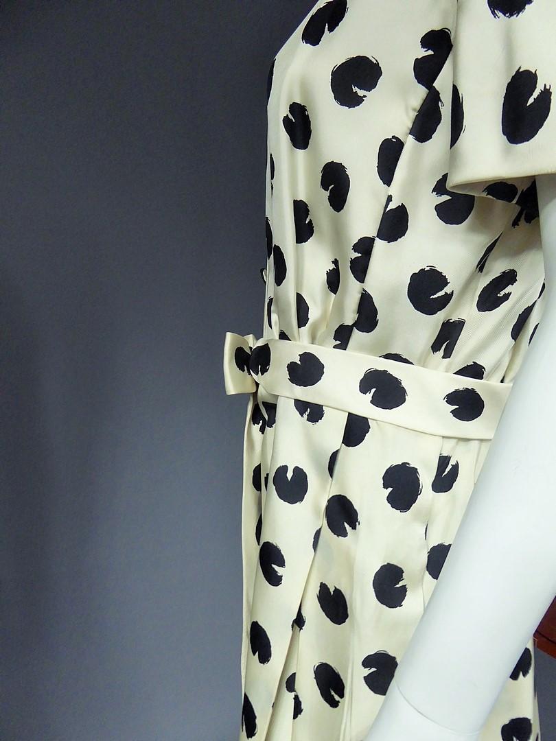 A Jeanne Lanvin Castillo Couture Printed Silk Dress - French Circa 1960 For Sale 10