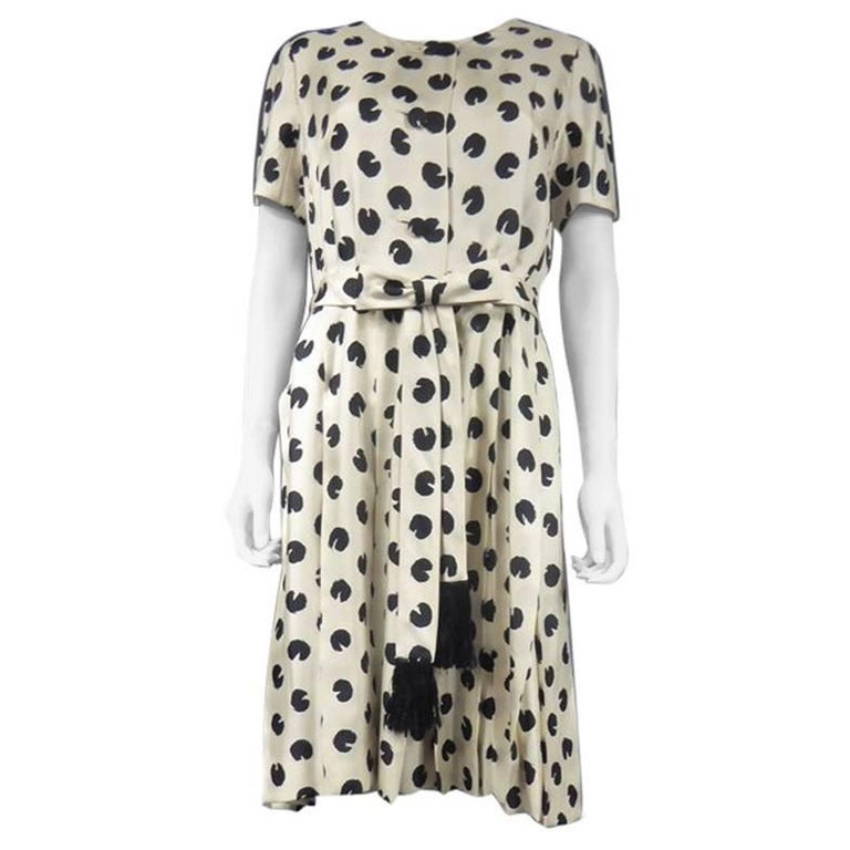 A Jeanne Lanvin Castillo Couture Printed Silk Dress - French Circa 1960 For Sale