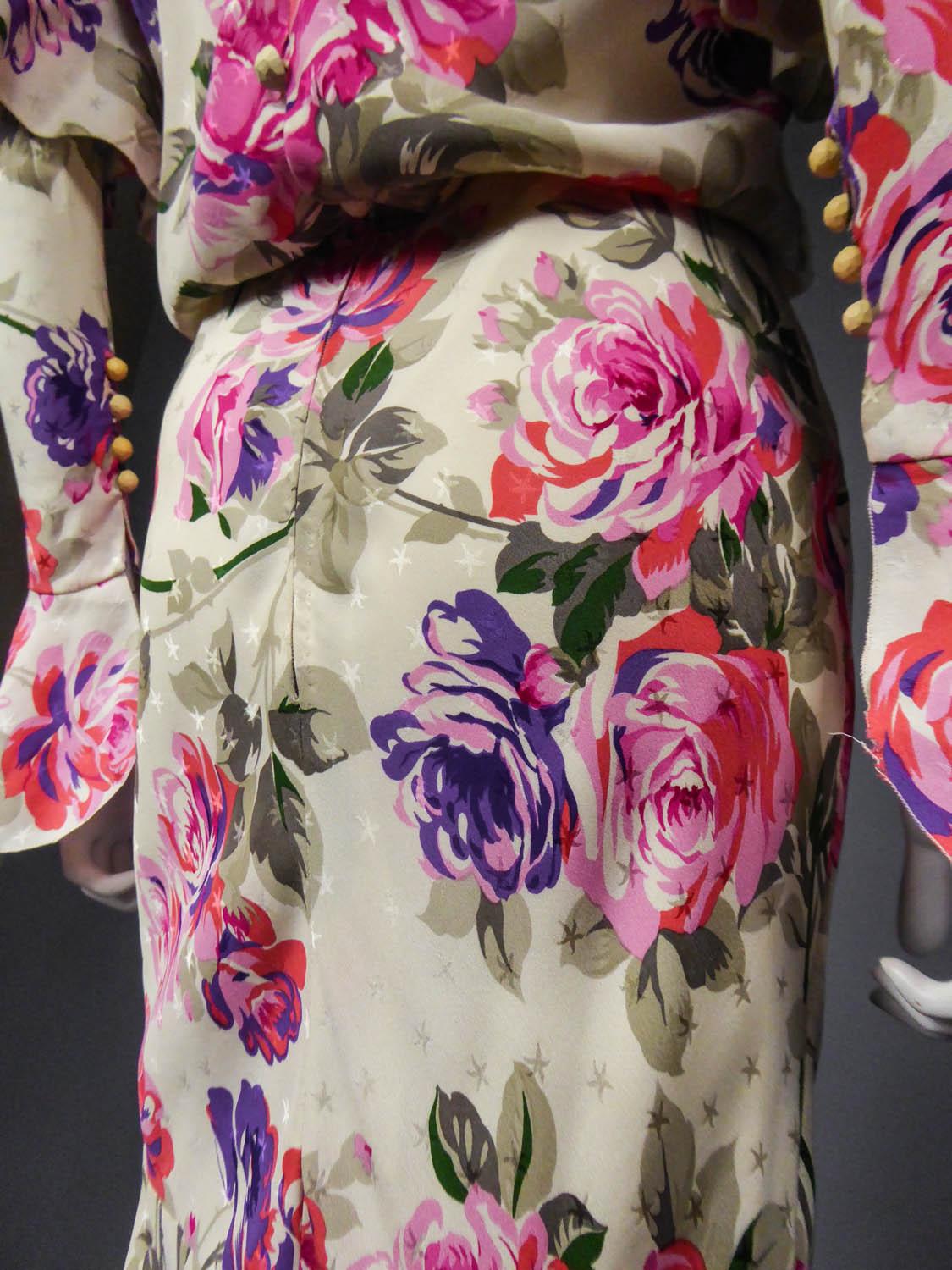 Ein Jeanne Lanvin Couture Kleid aus bedruckter Seide mit passenden Manschetten, CIRCA 1985 im Angebot 8