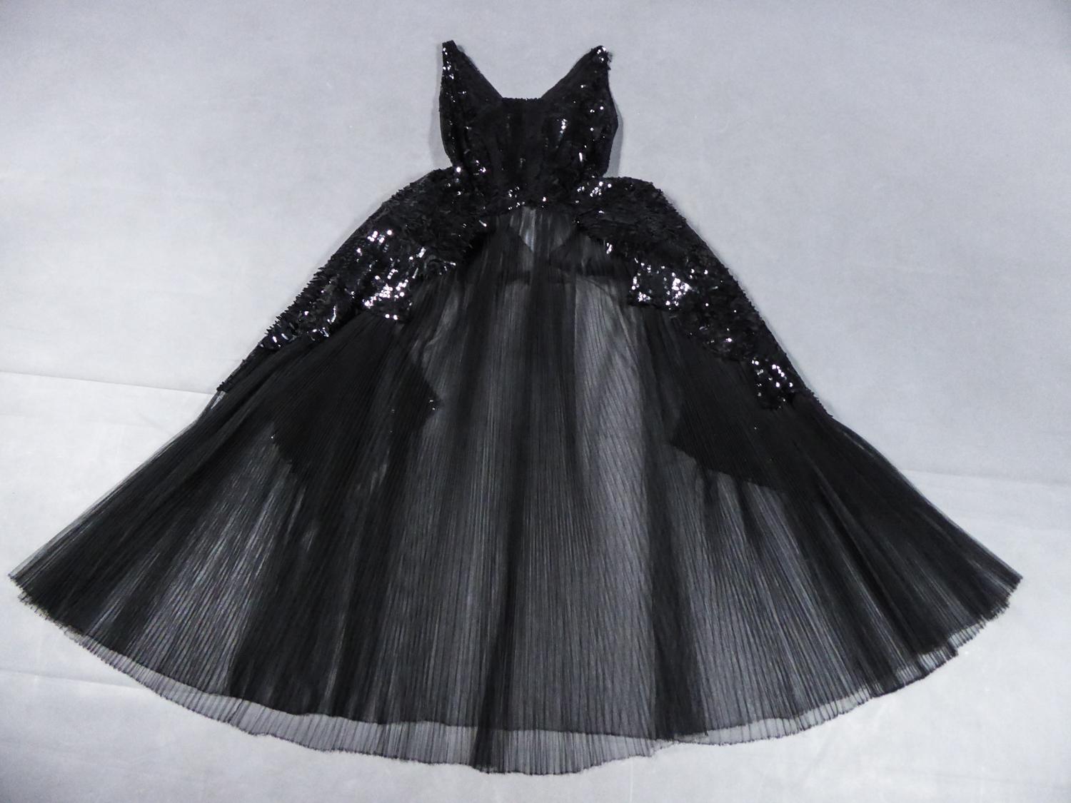 A Jeanne Lanvin inspiration Robe de Style Net Embroidered with sequins C. 1930 9
