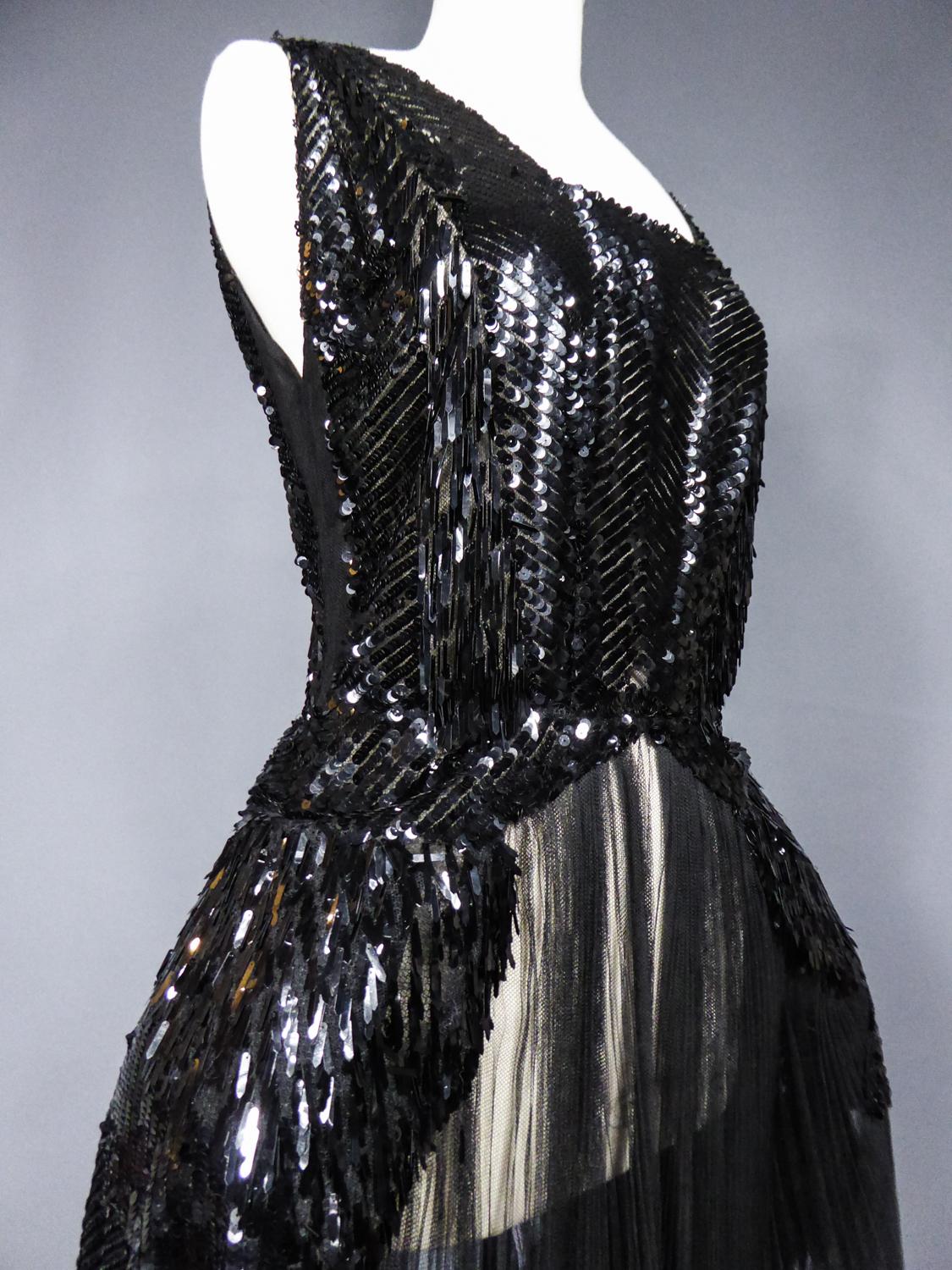 A Jeanne Lanvin inspiration Robe de Style Net Embroidered with sequins C. 1930 3