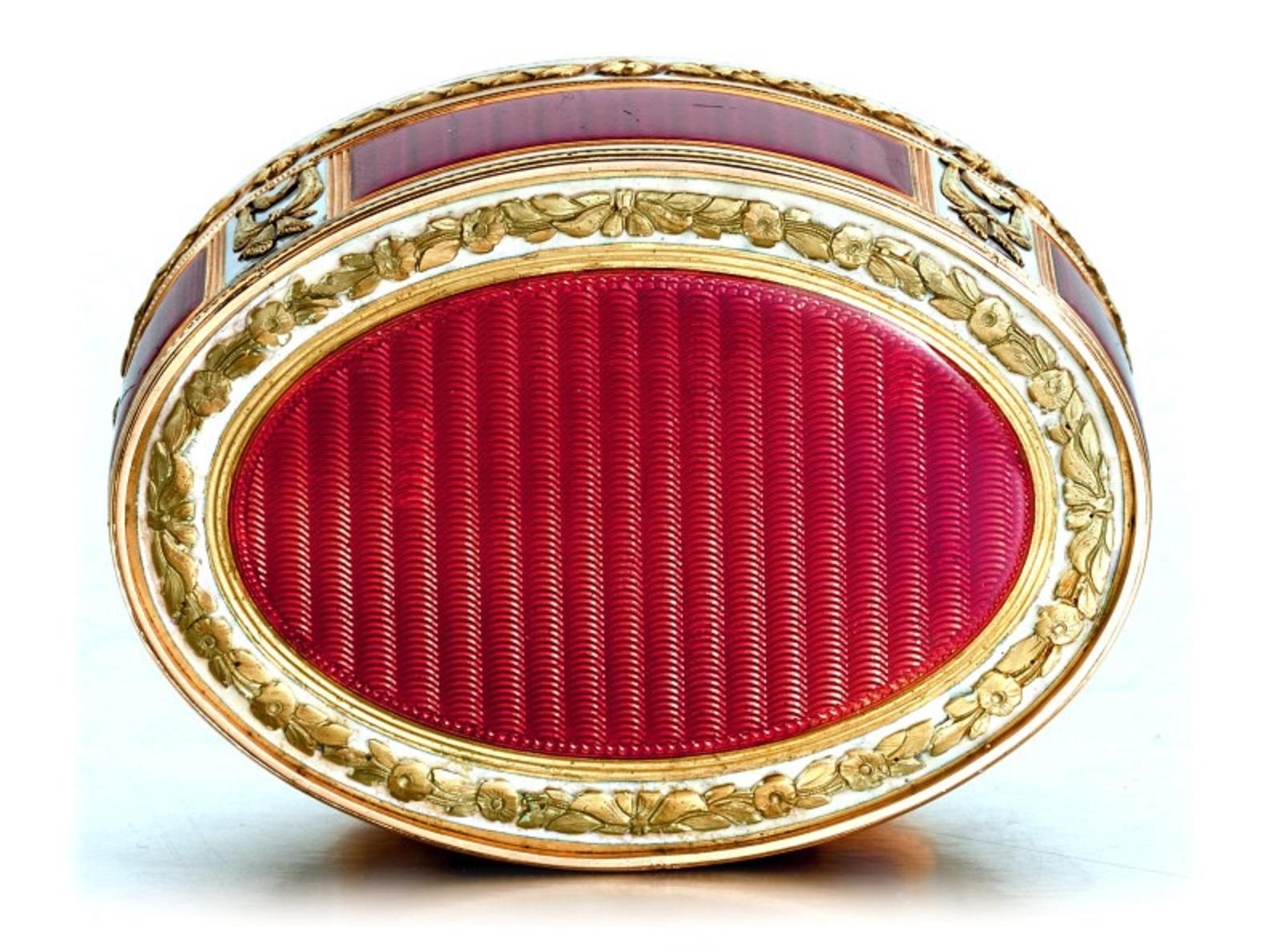 Jewelled Two-Colour Gold and Enamel Snuff Box, Charles Le Bastier, Paris, 1775 In Excellent Condition In New York, NY