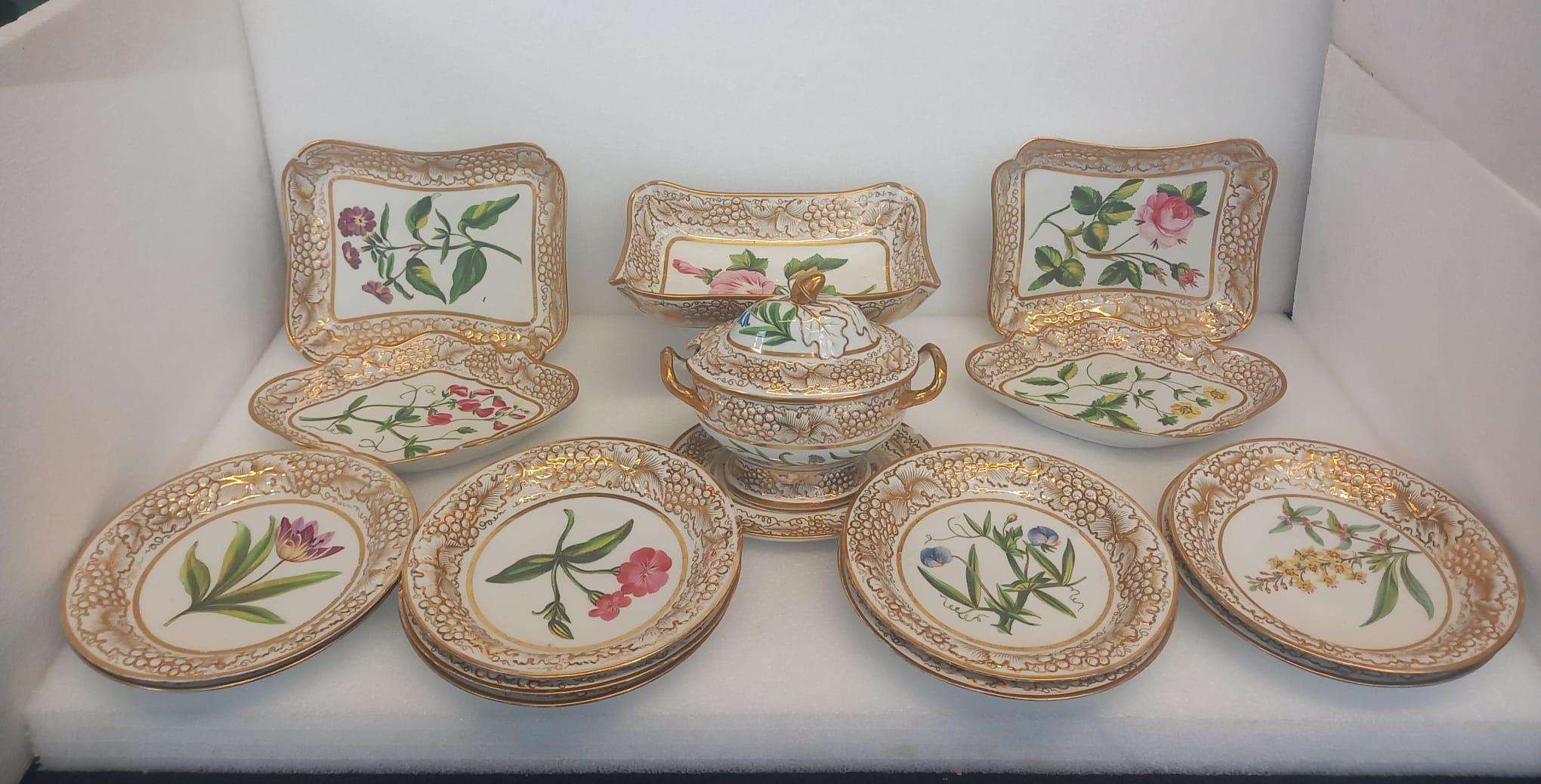 A John and William Ridgway antique part dessert service For Sale 4