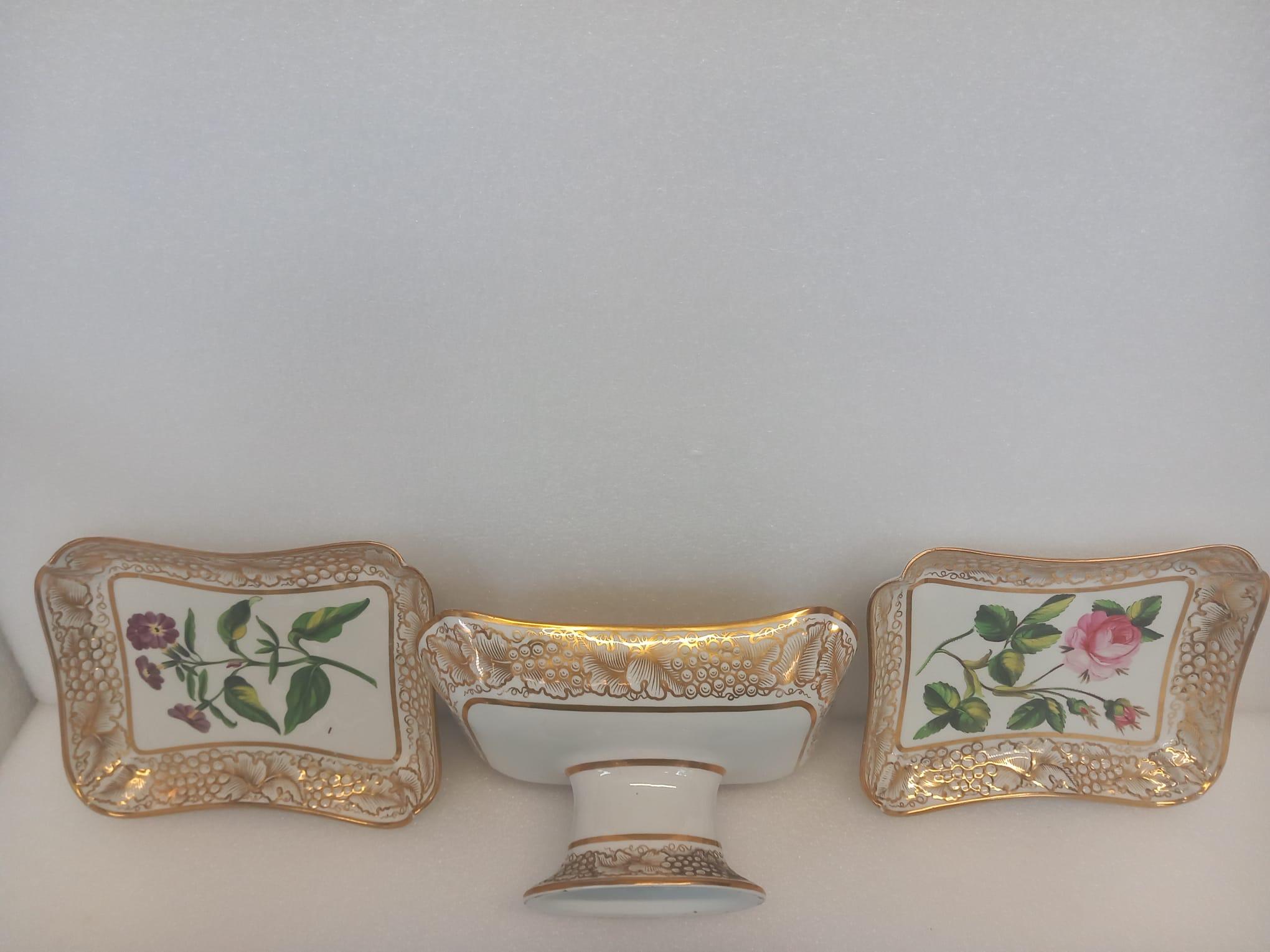 A John and William Ridgway antique part dessert service For Sale 6