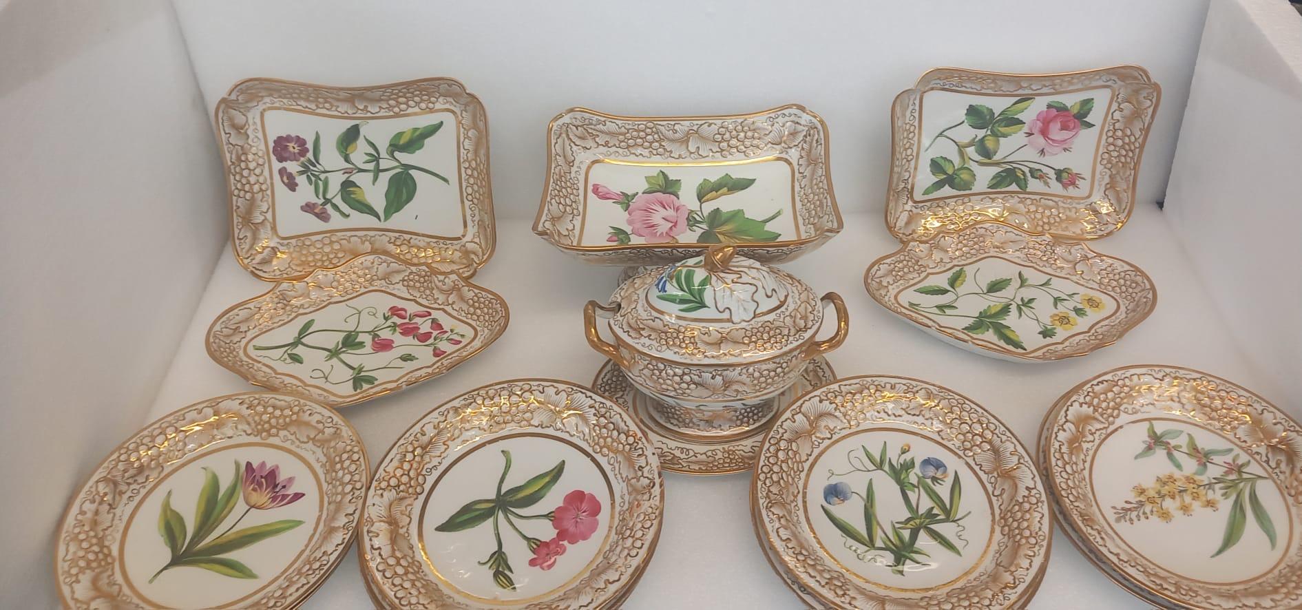 A John and William Ridgway antique part dessert service For Sale 7