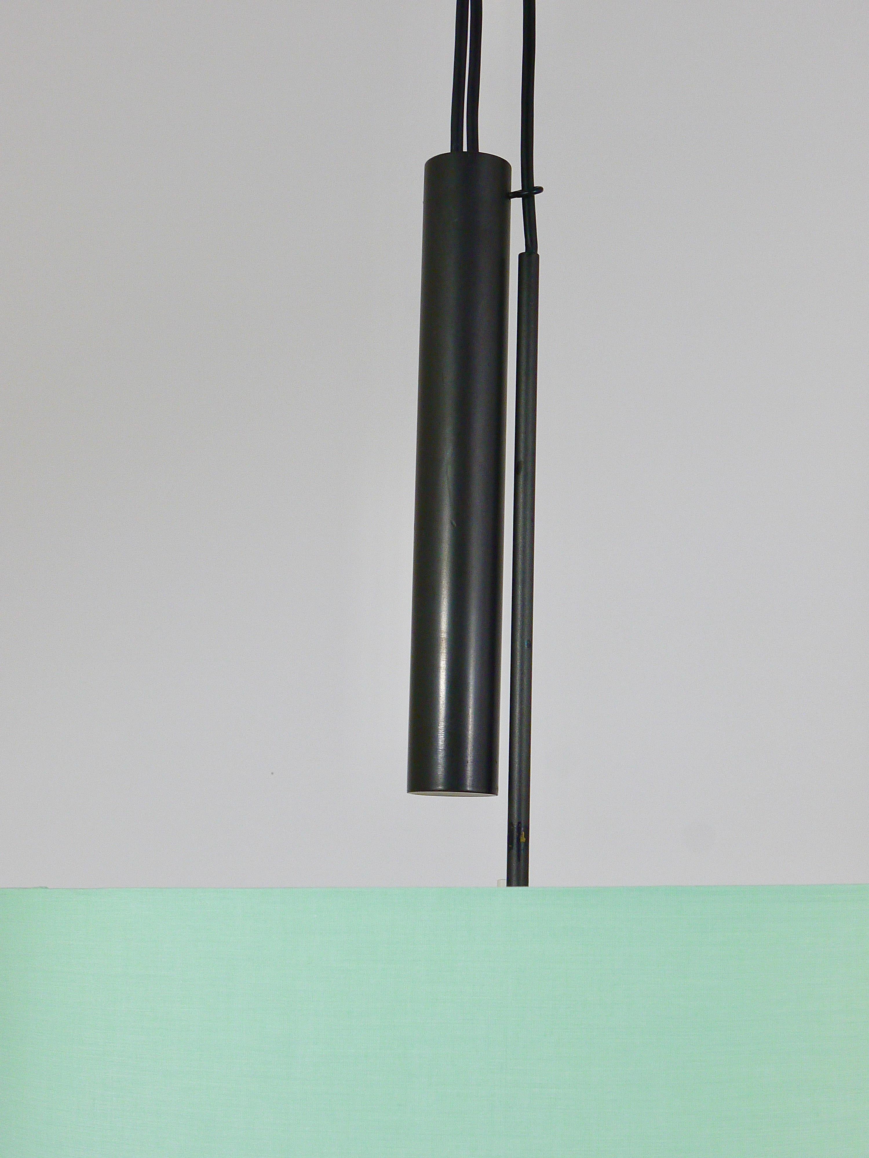 A Kalmar Midcentury Height-Adjustable Counterweight Pendant Lamp, Austria, 1950s For Sale 5