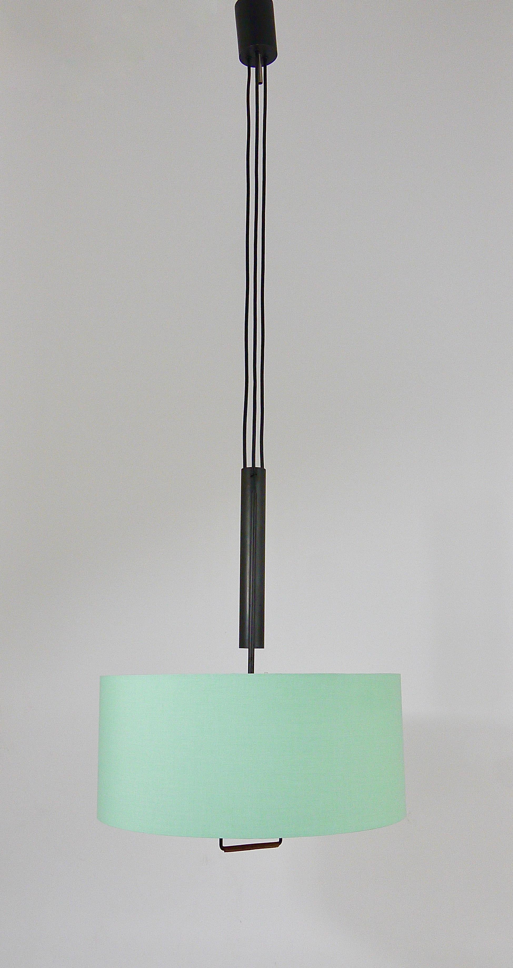 A Kalmar Midcentury Height-Adjustable Counterweight Pendant Lamp, Austria, 1950s For Sale 8