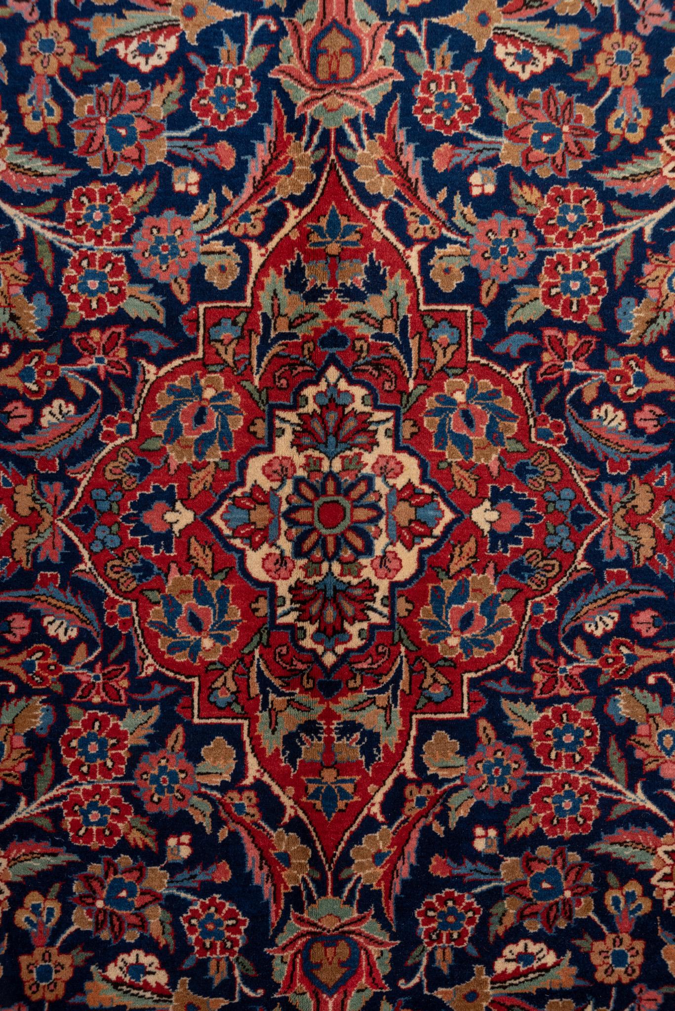 Early 20th Century A Kashan Rug circa 1920. For Sale