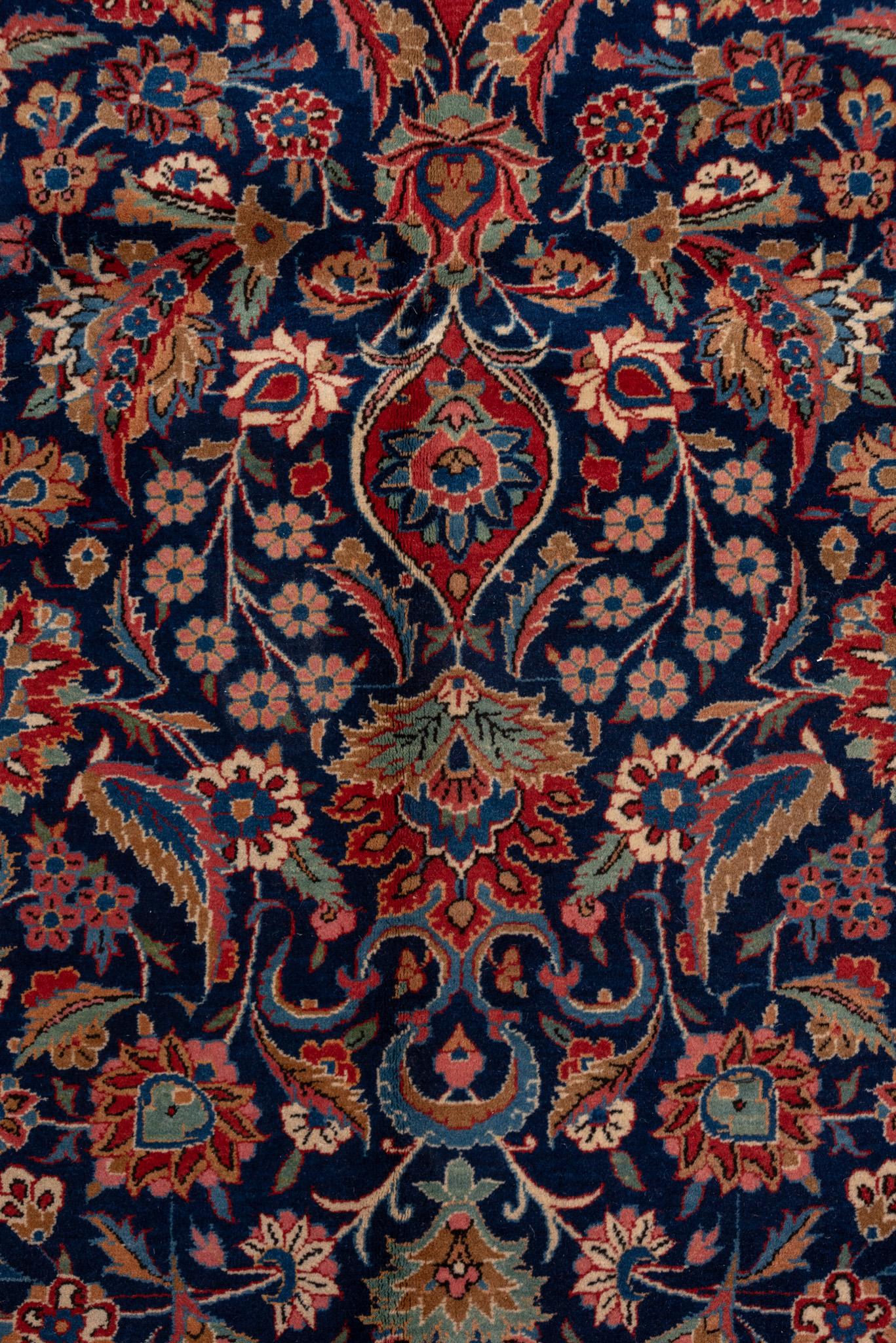 Ein Kashan-Teppich um 1920. (Frühes 20. Jahrhundert) im Angebot