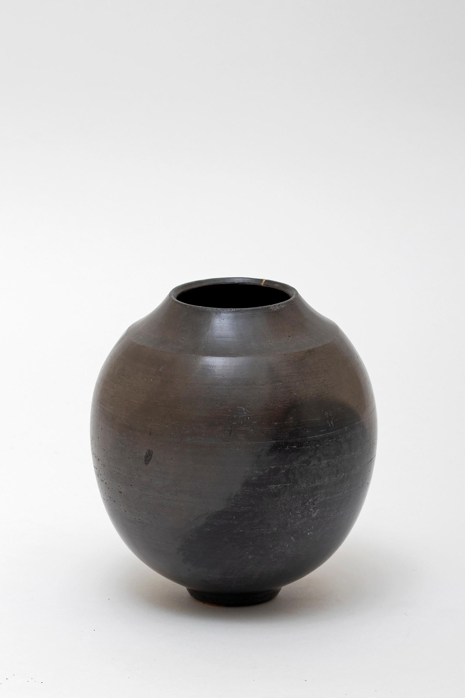 Kintsugi Ceramic Vase by Karen Swami 1