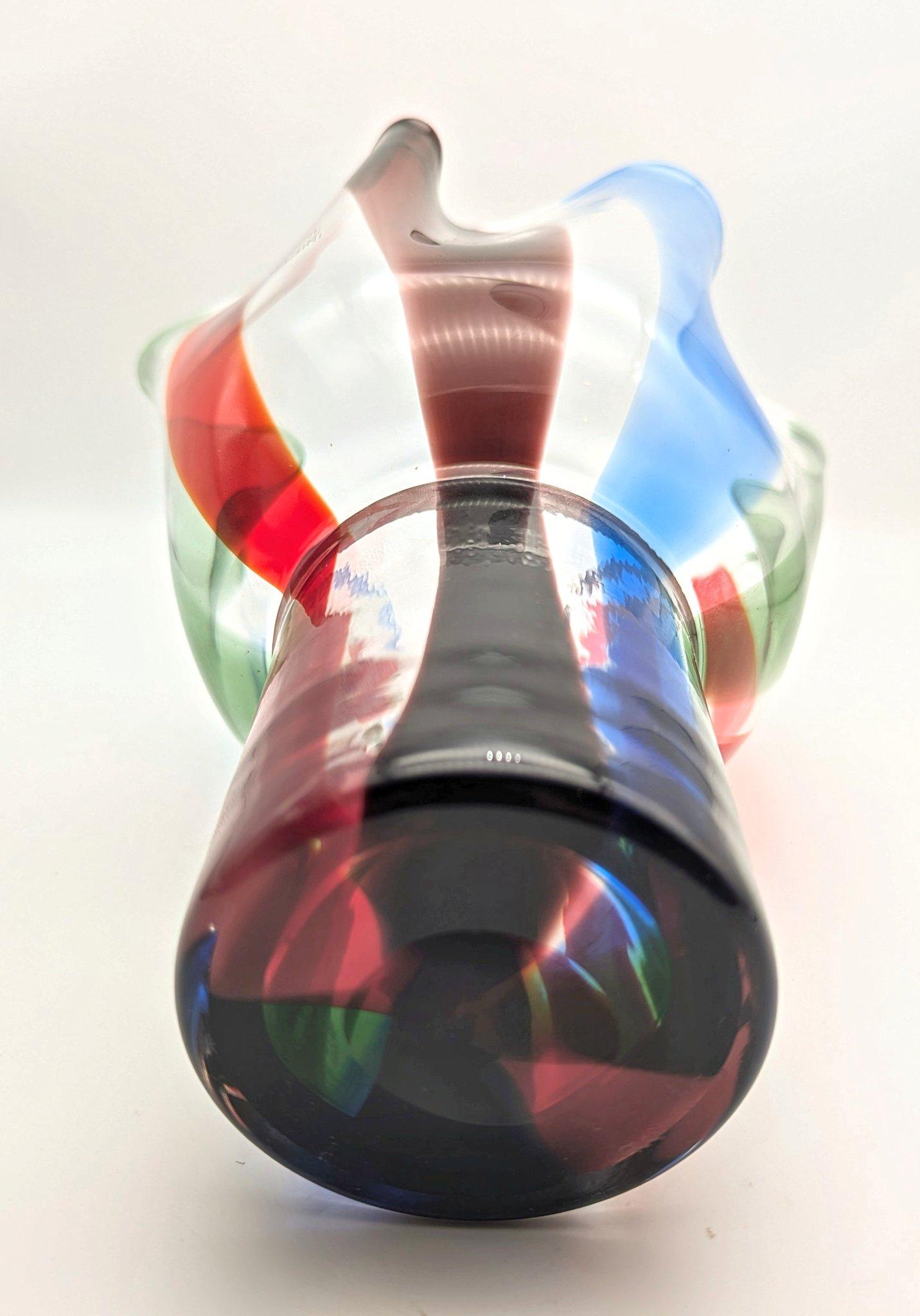 Italiano Un vaso in vetro di Murano 