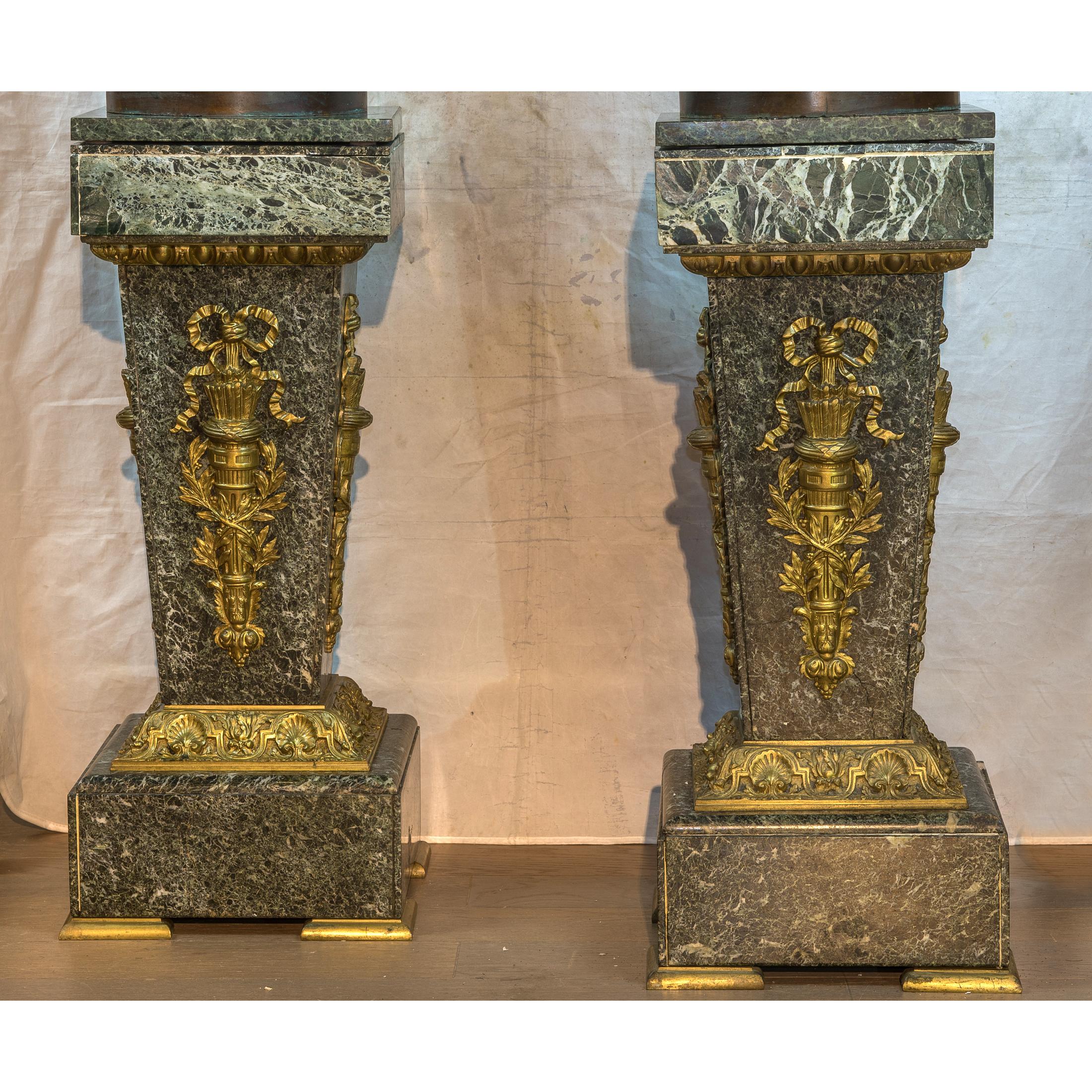 Bronze Figural Torchères and Pedestal - Médaille d'or - Exposition de 1867 For Sale 6