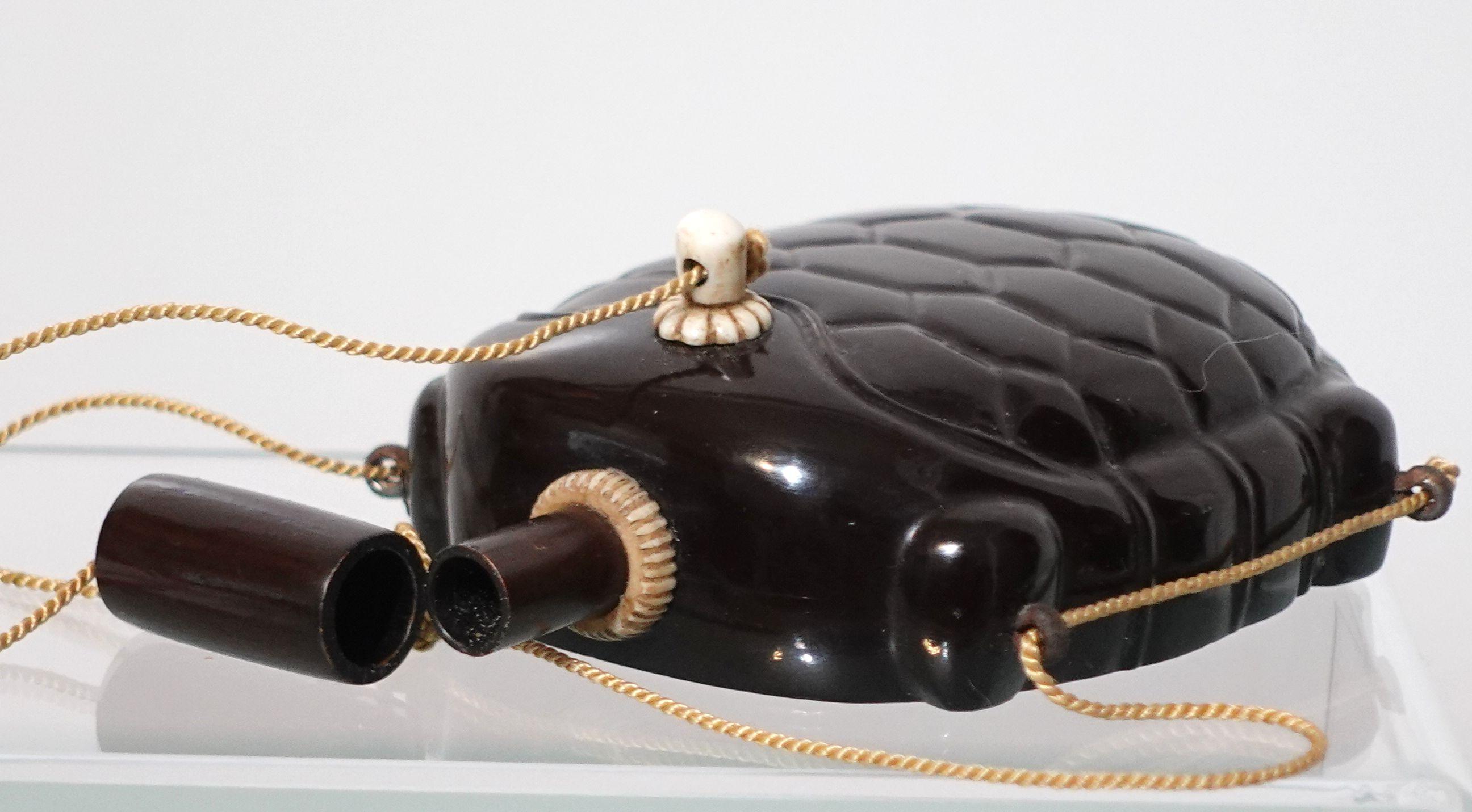 Hand-Carved Japanese Lacquer Powder Horn Form of Turtle Shell, 19th Century For Sale