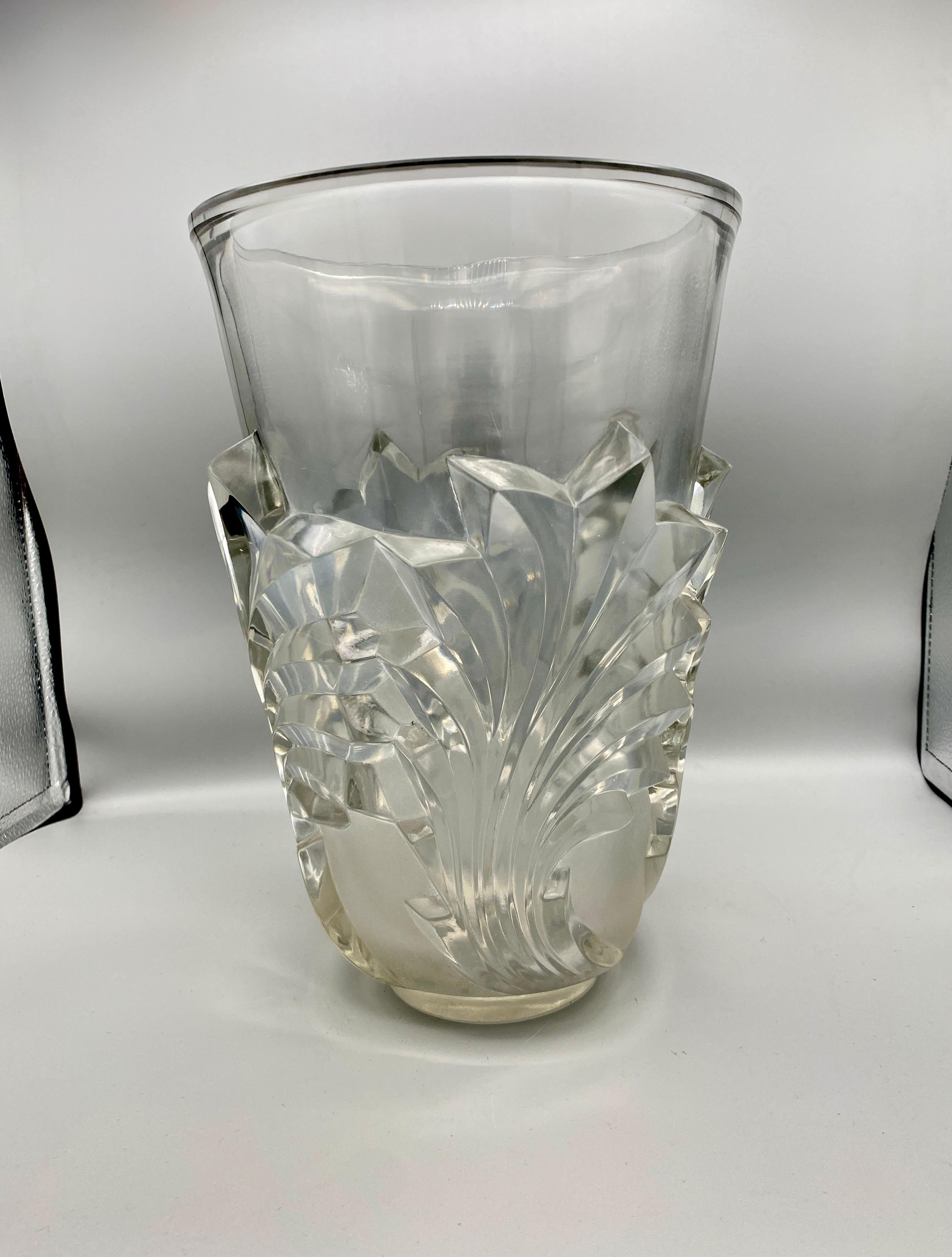 Mid-20th Century A Lalique large Glass Leave vase  For Sale