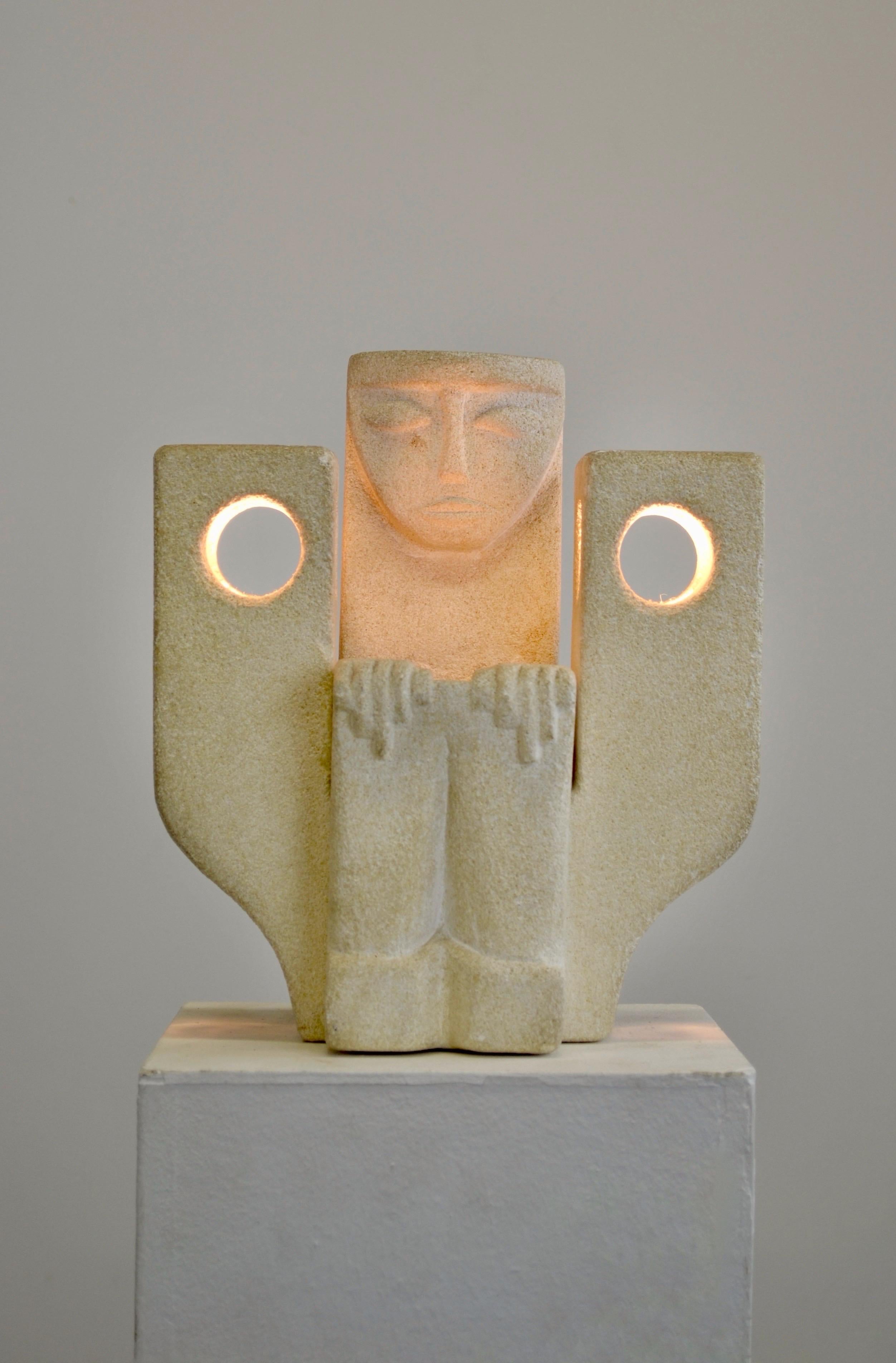 A lamp crafted in limestone from the 1970s - Albert Tormos - France In Good Condition For Sale In SOTTEVILLE-LÈS-ROUEN, FR