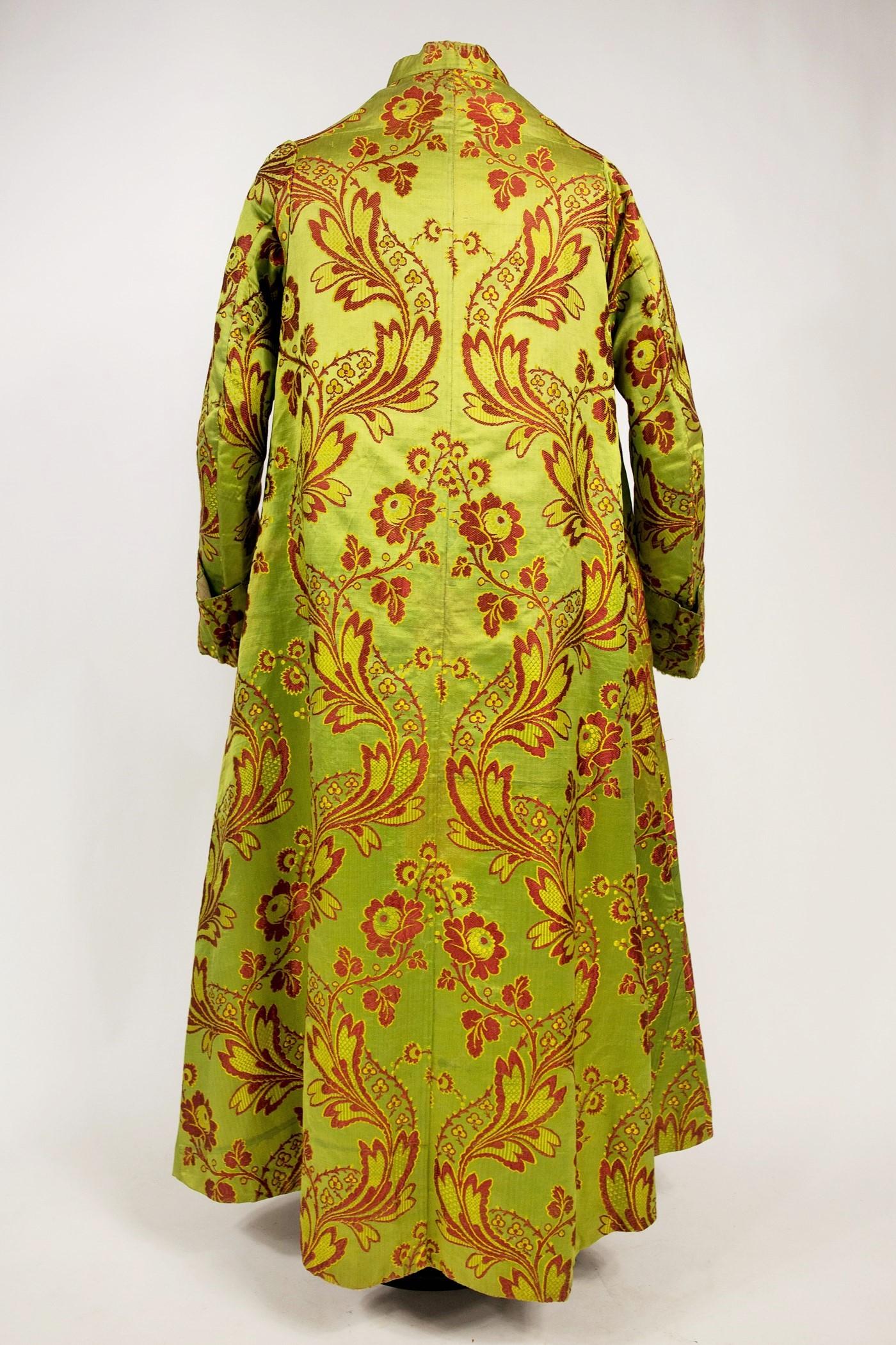 A Lampas Silk Morning Gown or Man's Banyan Museum Piece France Circa 1760 2