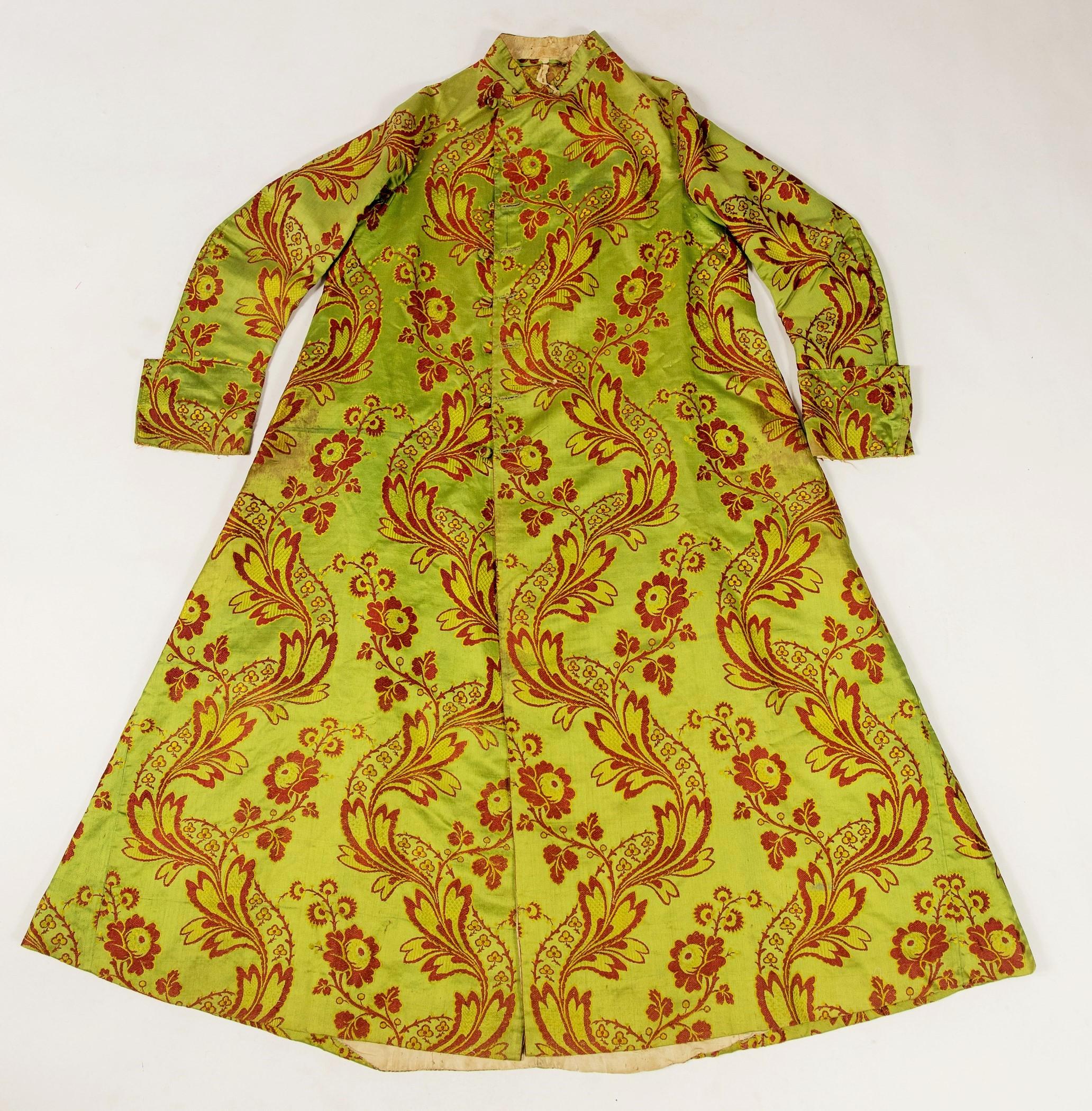 A Lampas Silk Morning Gown or Man's Banyan Museum Piece France Circa 1760 6