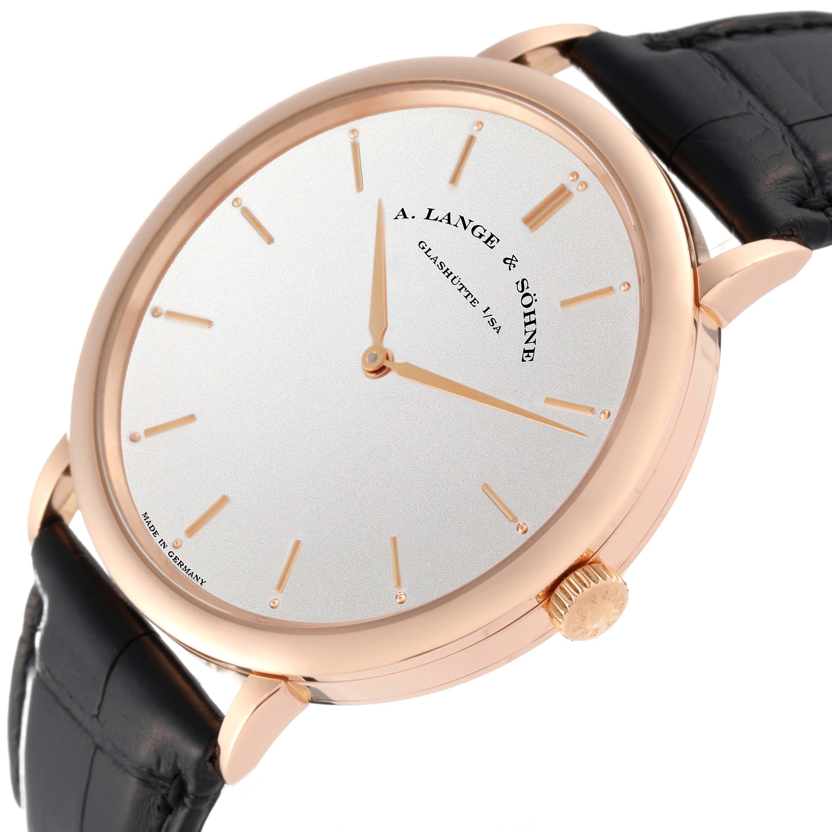 A. Lange and Sohne Saxonia Thin 40mm Rose Gold Mens Watch 211.032 Pour hommes en vente