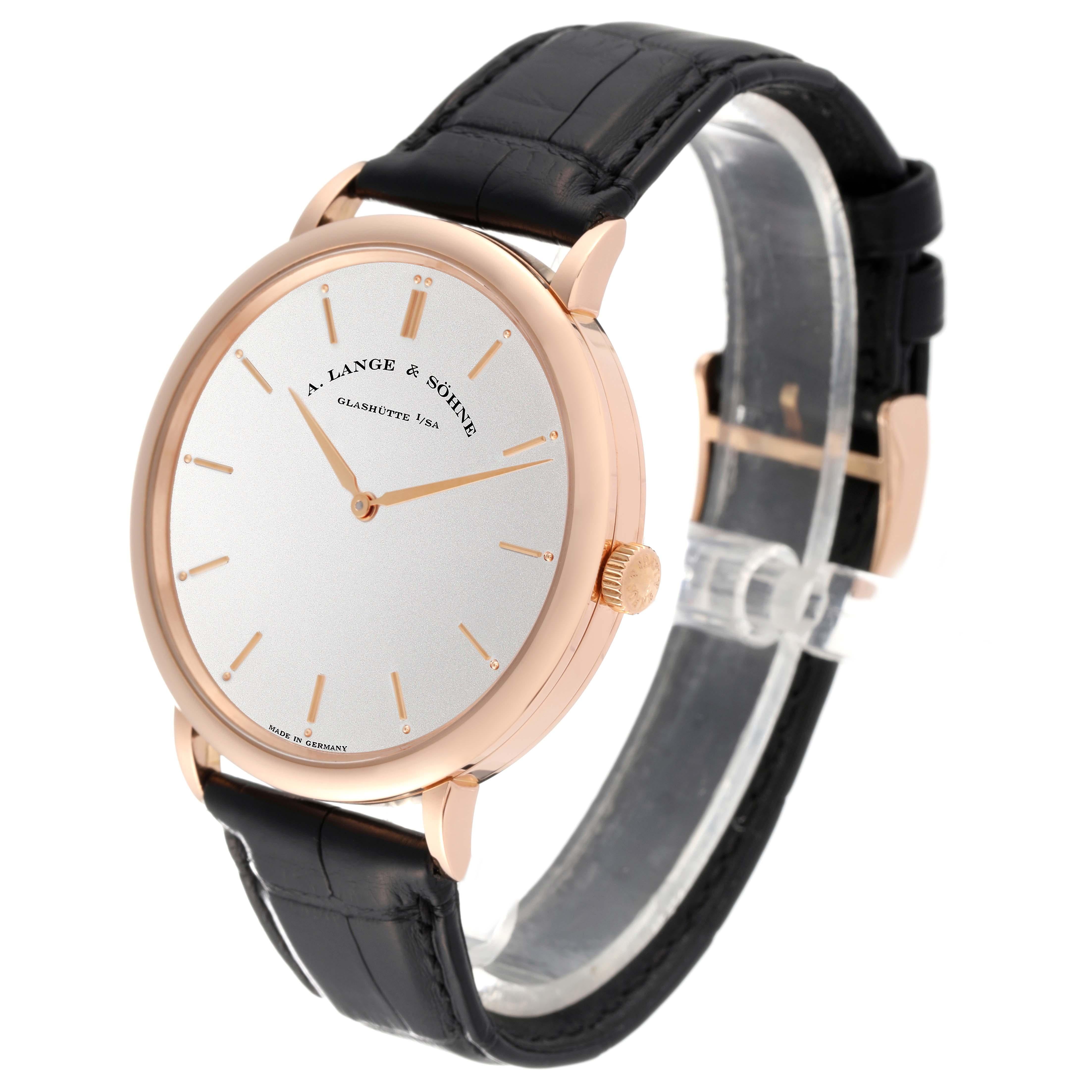 A. Lange and Sohne Saxonia Thin 40mm Rose Gold Mens Watch 211.032 en vente 3