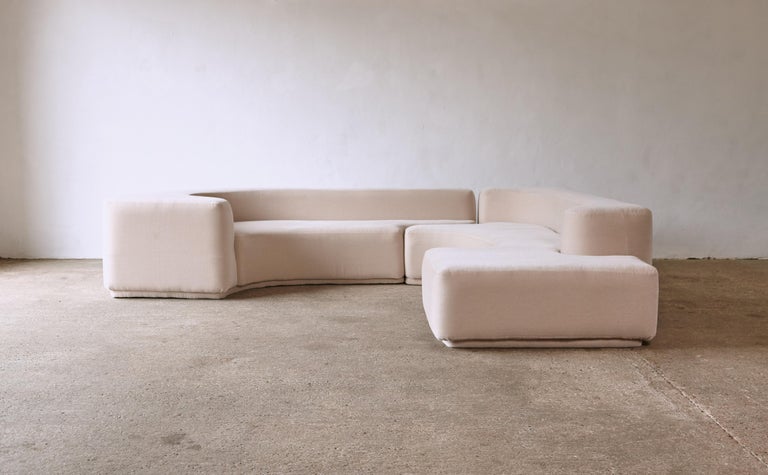 Mid-Century Modern Lara Sofa by Pamio, Toso and Massari for Stilwood, New Mohair, Italy, 1960s For Sale