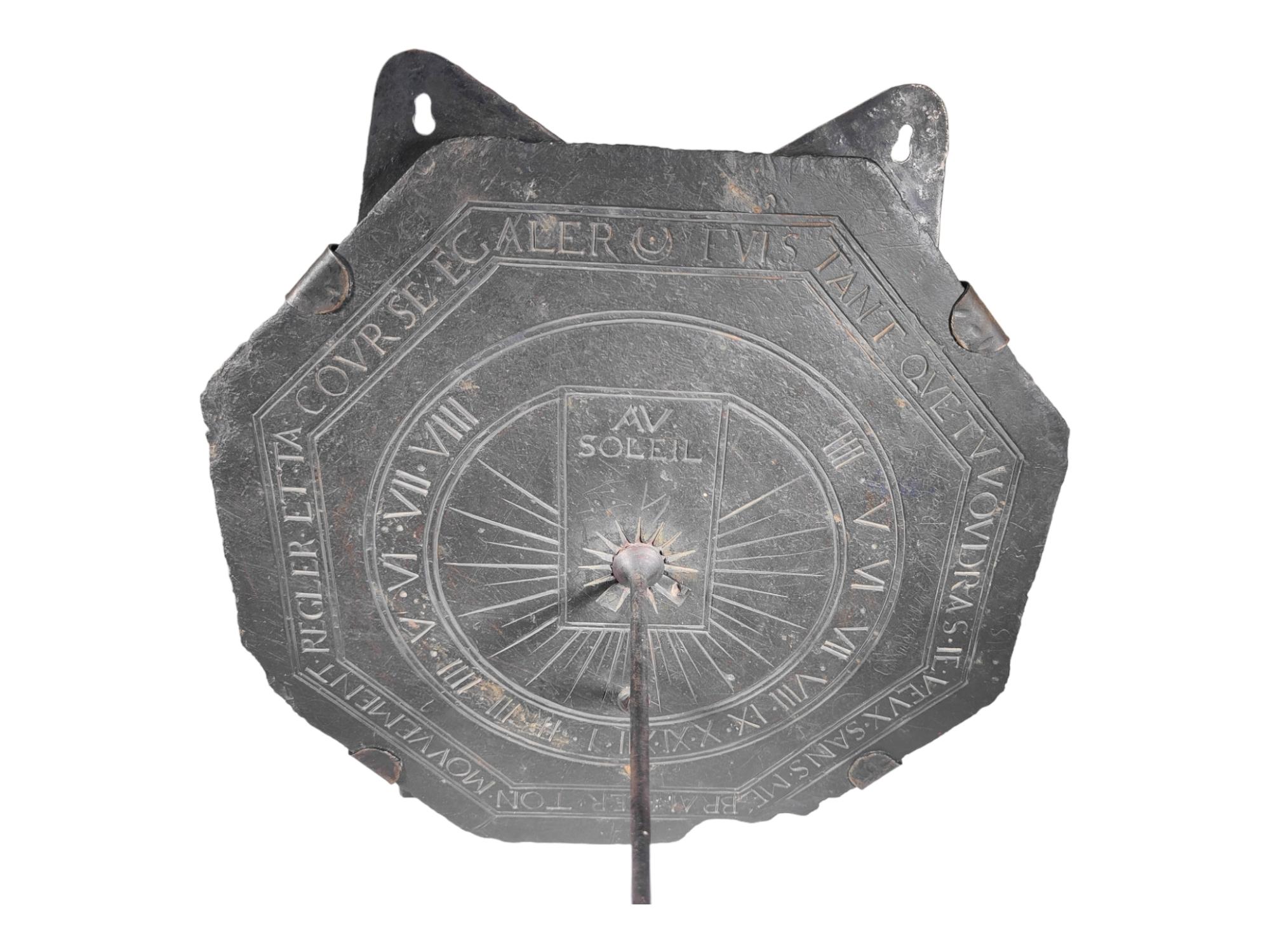 Large 17th Century French Slate Octagonal Sundial For Sale 1