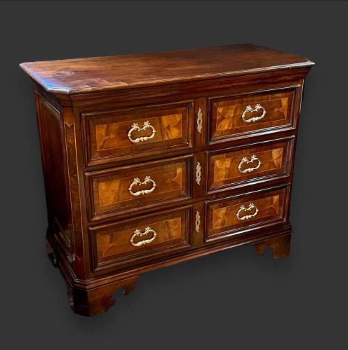 Baroque  A Large 18th Century Northern Italian Chest of Drawers  For Sale