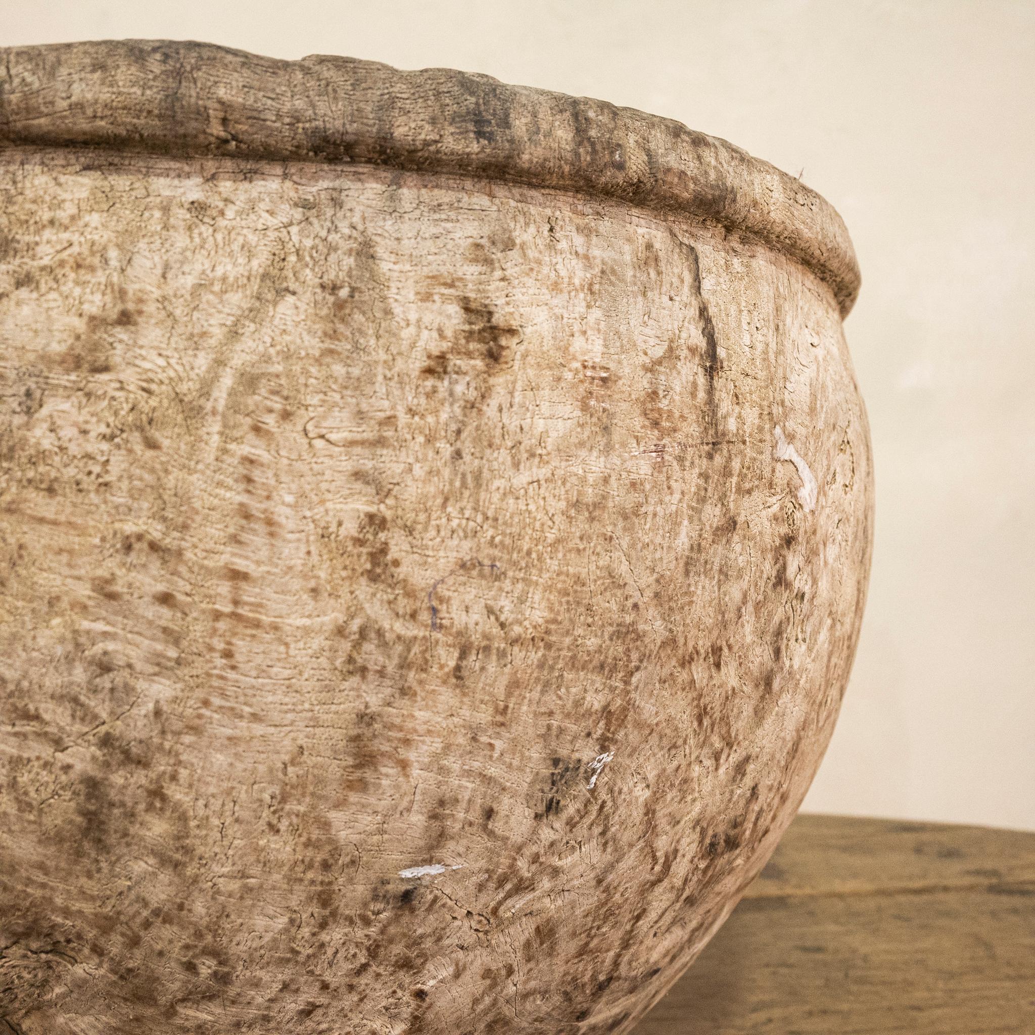 Large 18th Century Swedish Burl Root Bowl For Sale 4