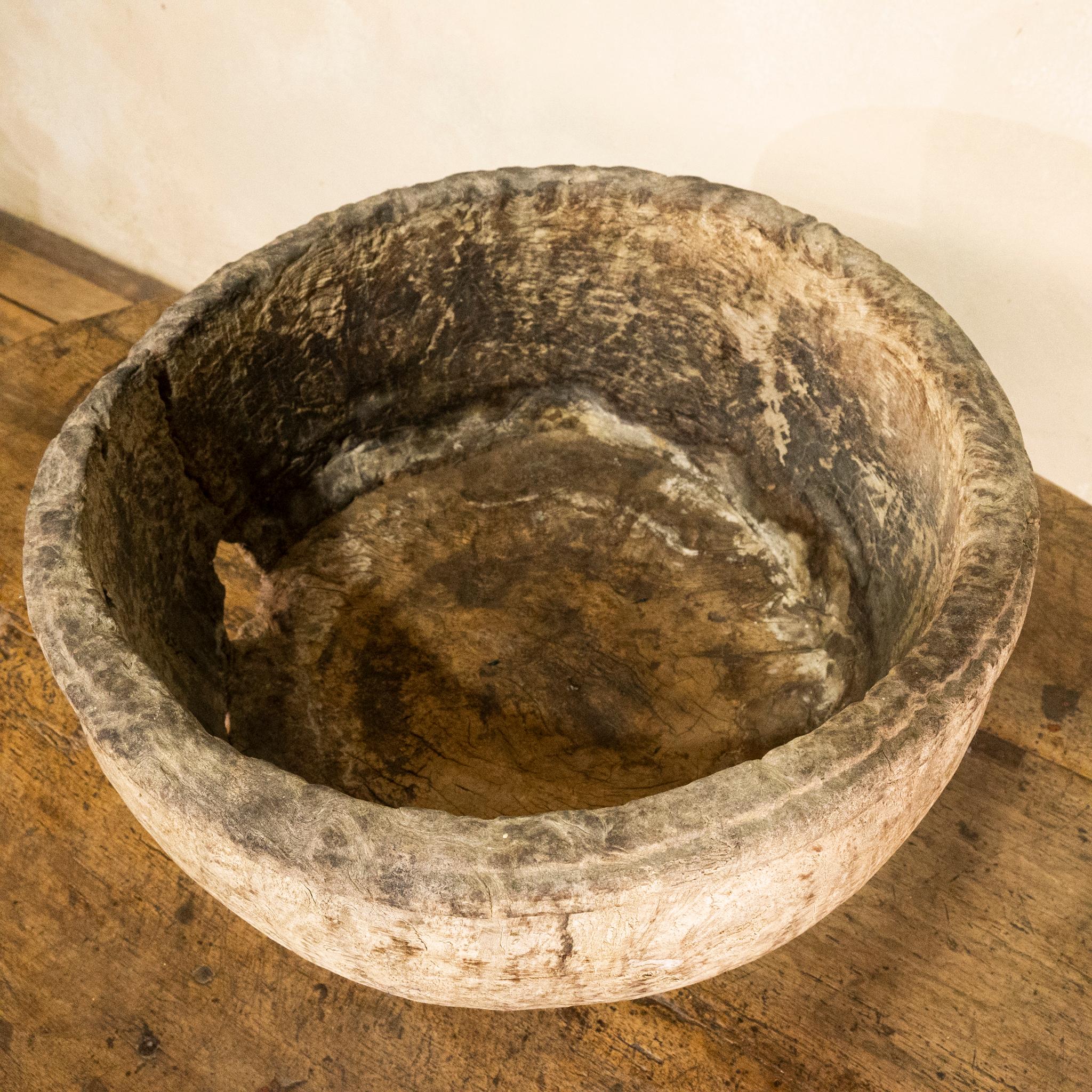 Large 18th Century Swedish Burl Root Bowl For Sale 5