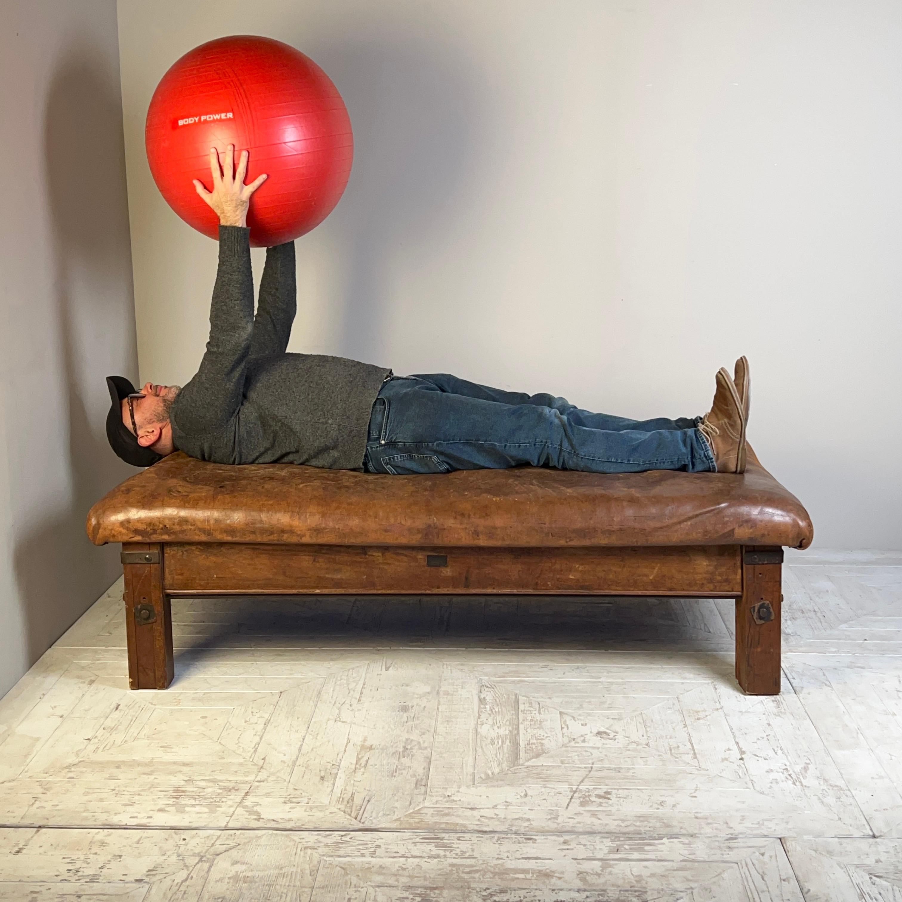 A Large 1930/40'S Leather Pommel Coffee Table Stool In Good Condition In London, GB