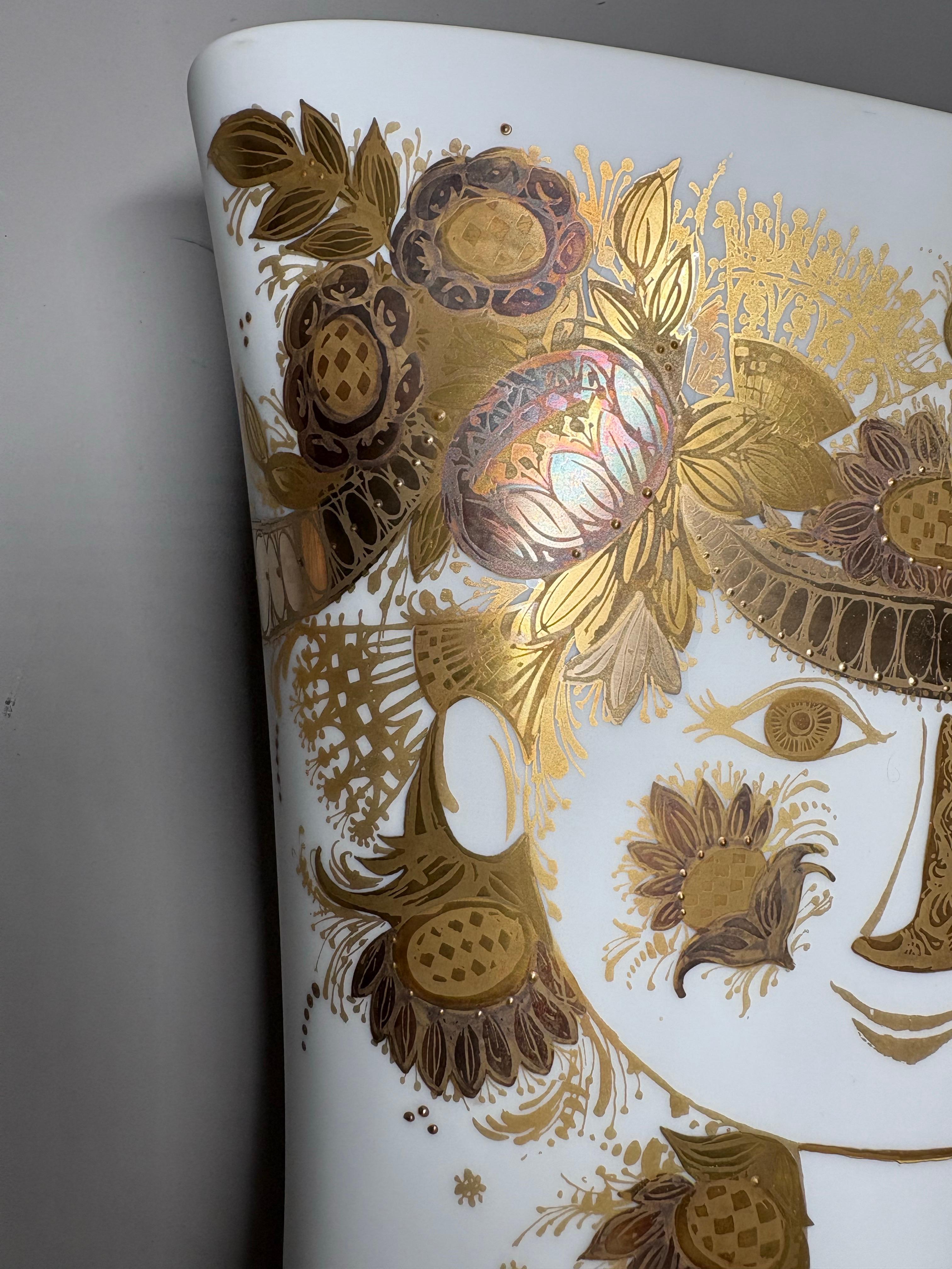 A large 1960's Bjørn Wiinblad for Rosenthal Studio linie porcelain vase For Sale 5