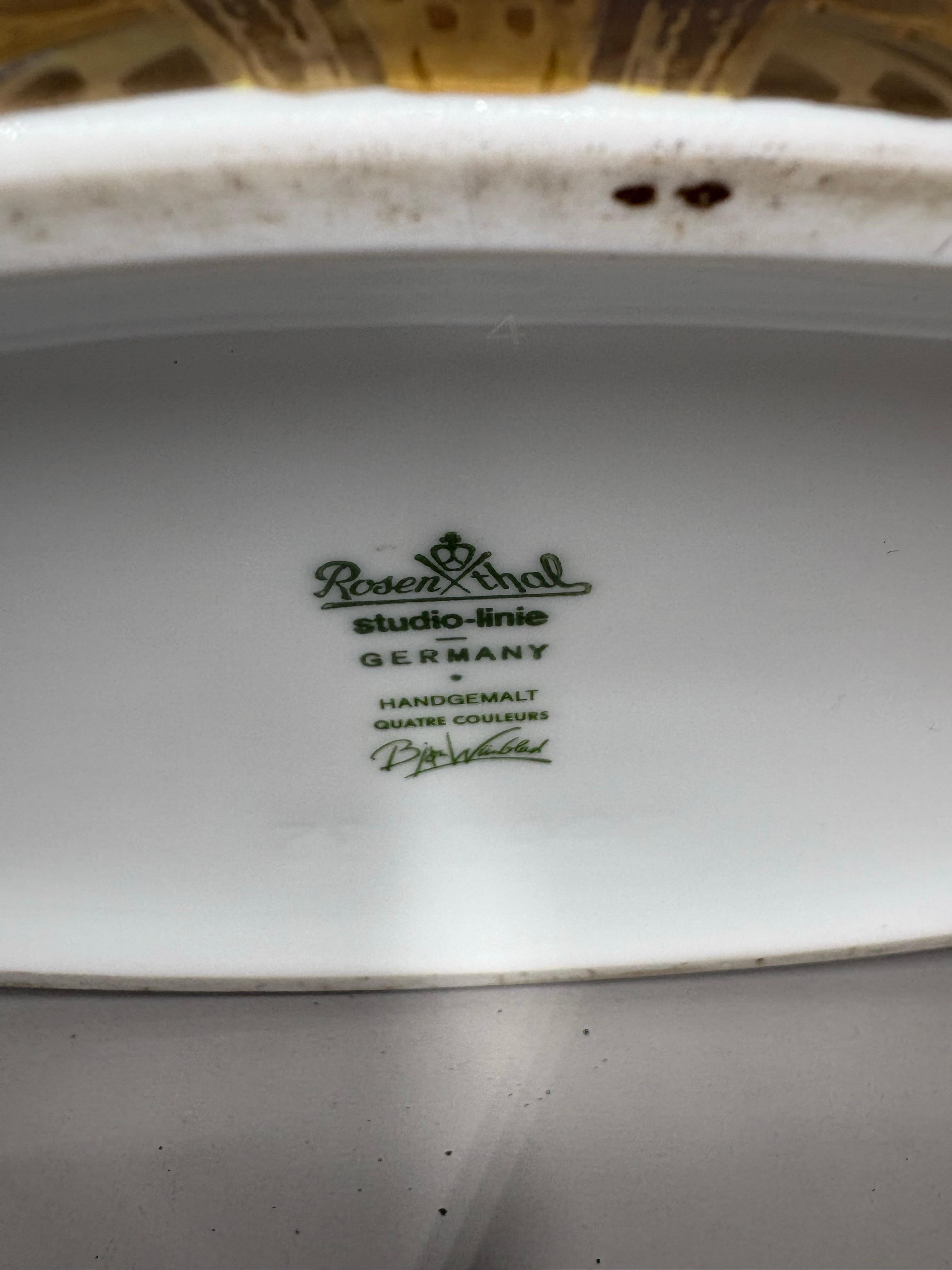 A large 1960's Bjørn Wiinblad for Rosenthal Studio linie porcelain vase For Sale 8