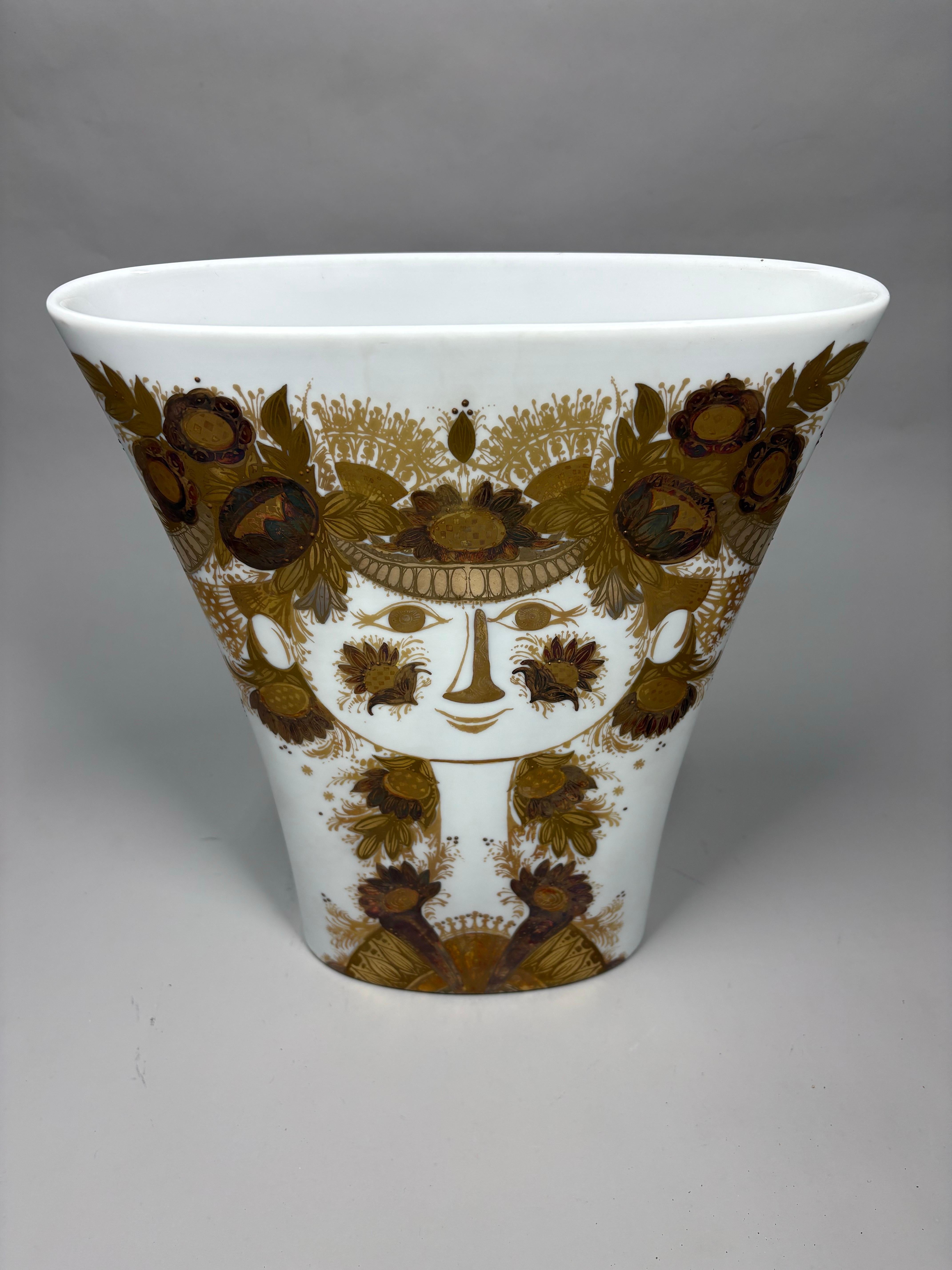 Porcelain A large 1960's Bjørn Wiinblad for Rosenthal Studio linie porcelain vase For Sale