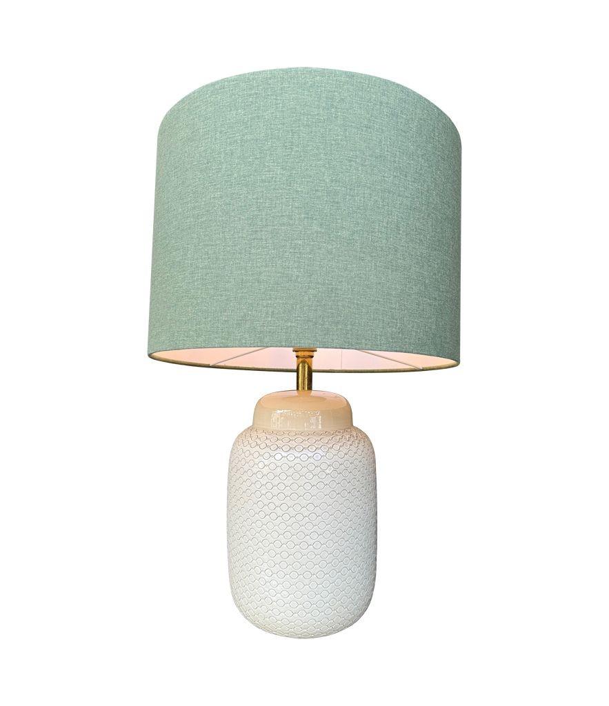 Une grande lampe italienne en céramique crème des années 1970 par Tommaso Barbi en vente 3