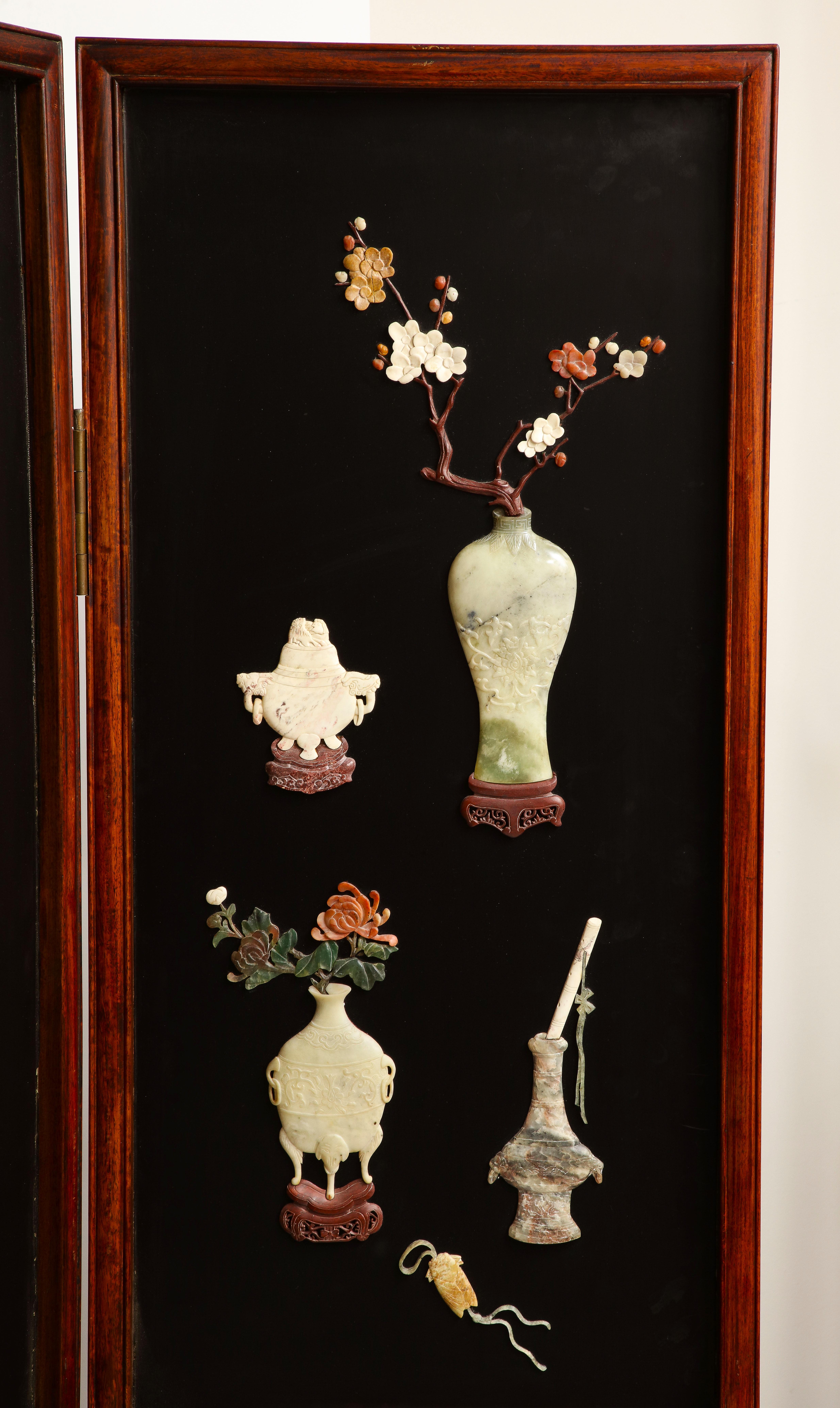 Großer chinesischer Coromandel-Raumteiler aus lackiertem Hartstein und Jade mit 6 Tafeln, 19. Jahrhundert im Angebot 1