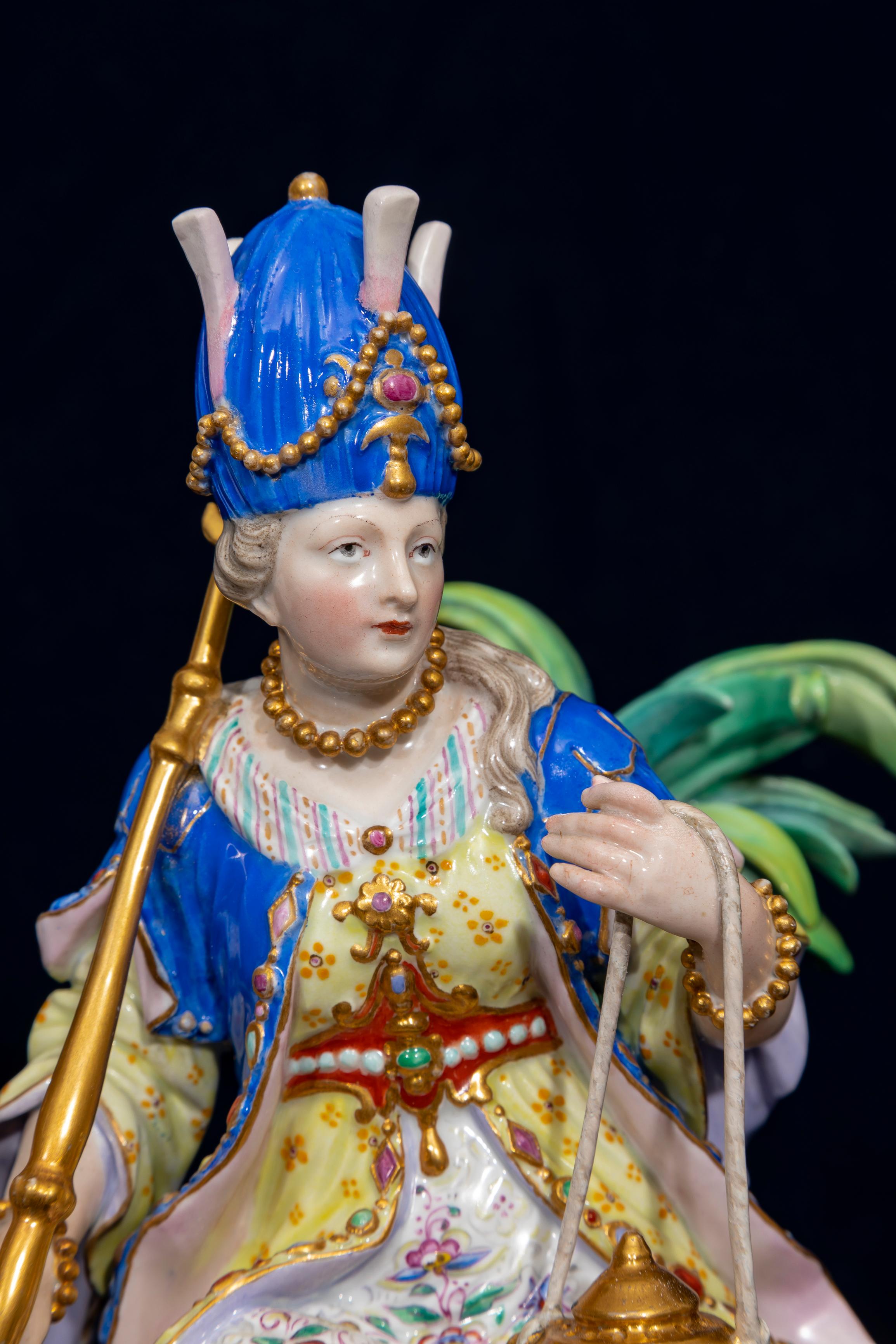A.C.I.C. Porcelaine de Meissen Porcelain de grande taille représentant le continent asiatique, dame sur un chameau en vente 2