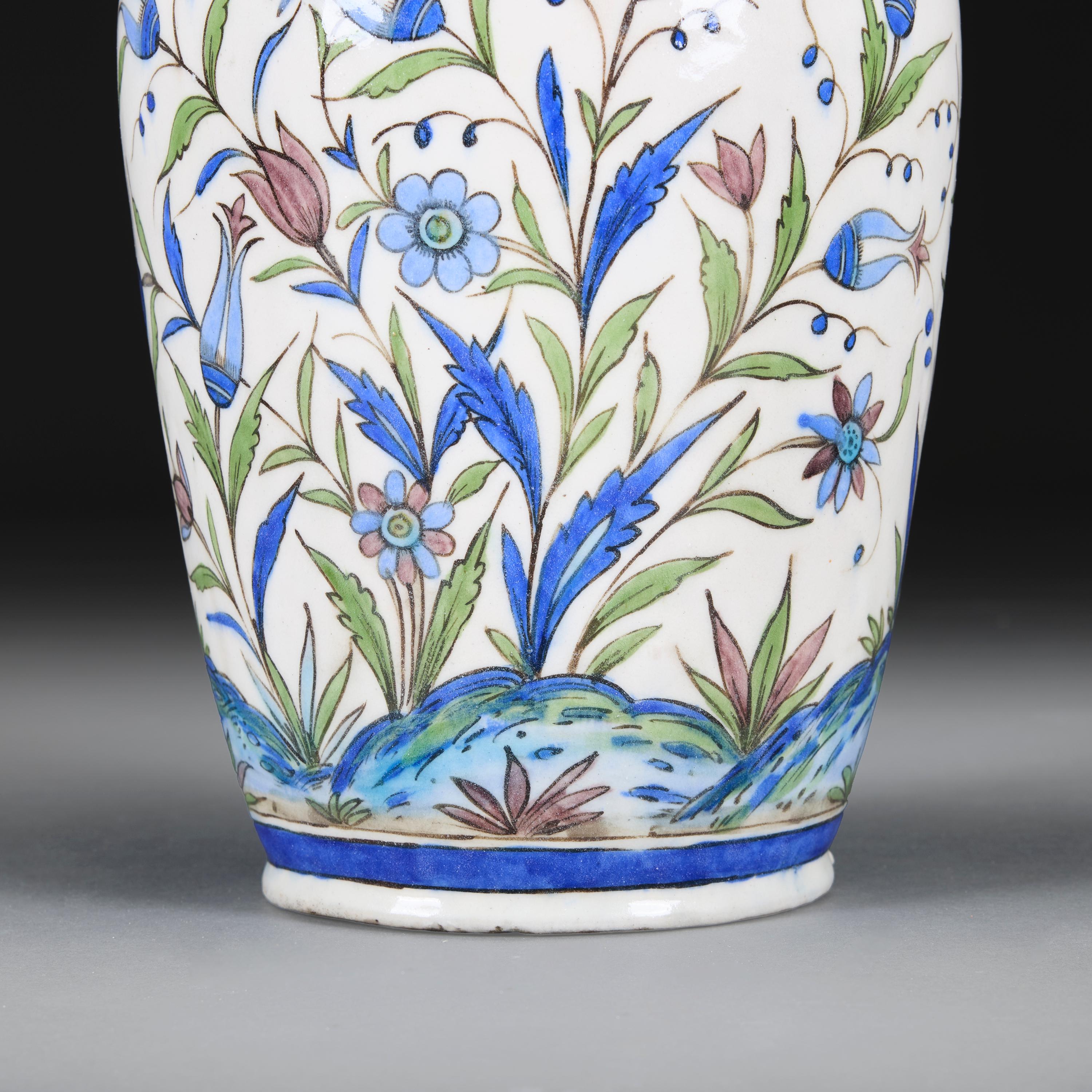 Vernissé A Large 19th Century Blue and White Iznik Vase as a Lamp en vente