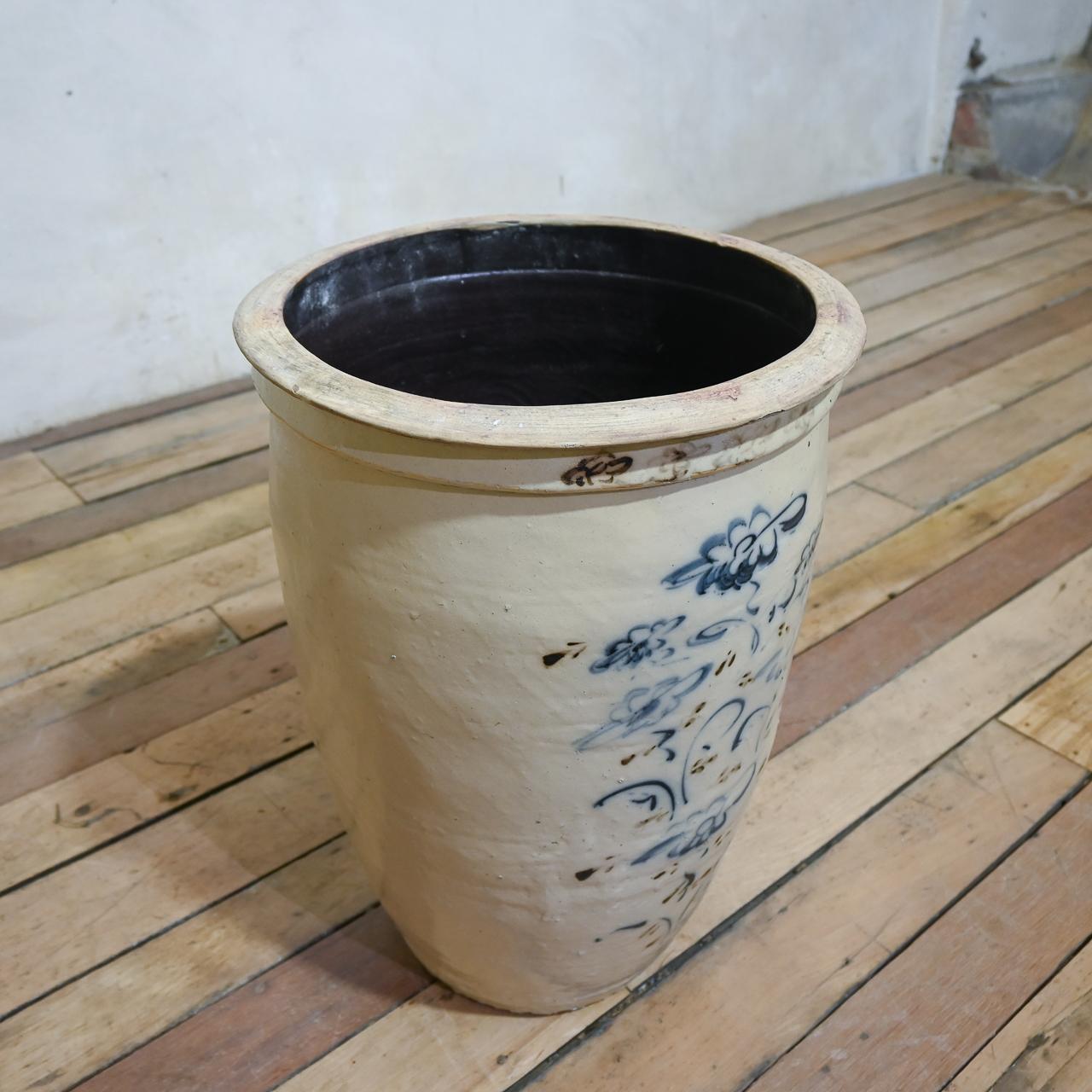 Large Ming Dynasty Cizhou Wear Ovoid Ceramic Planter - Vessel For Sale 9