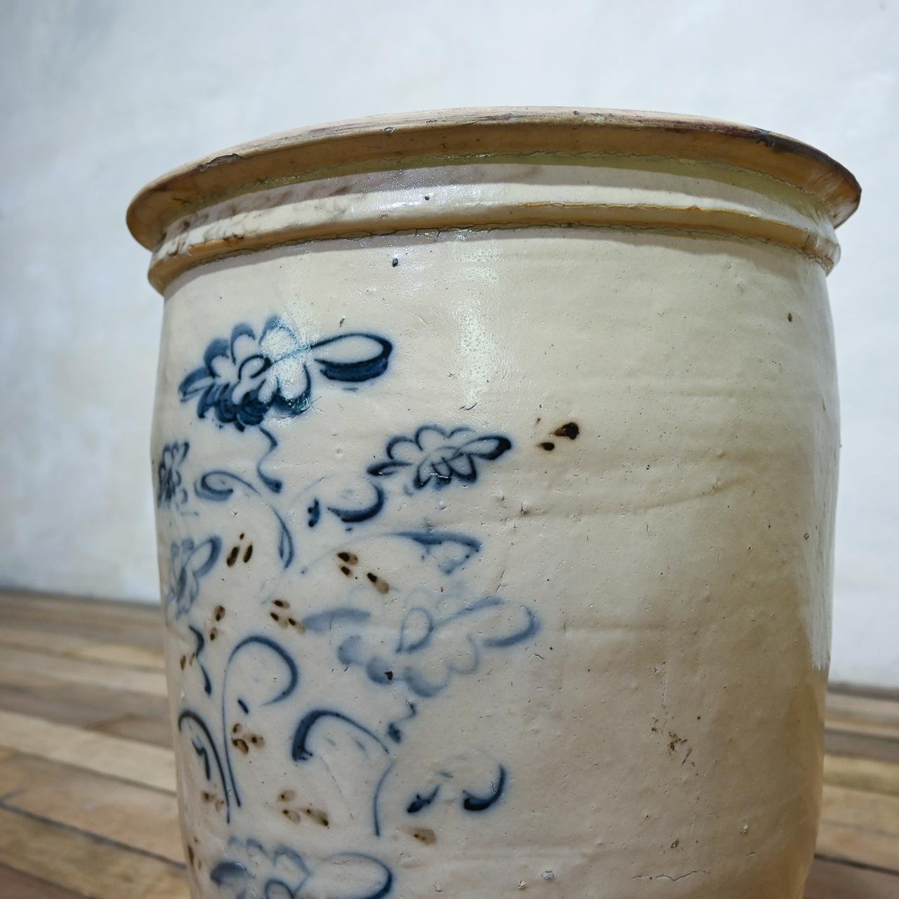 Large Ming Dynasty Cizhou Wear Ovoid Ceramic Planter - Vessel For Sale 1