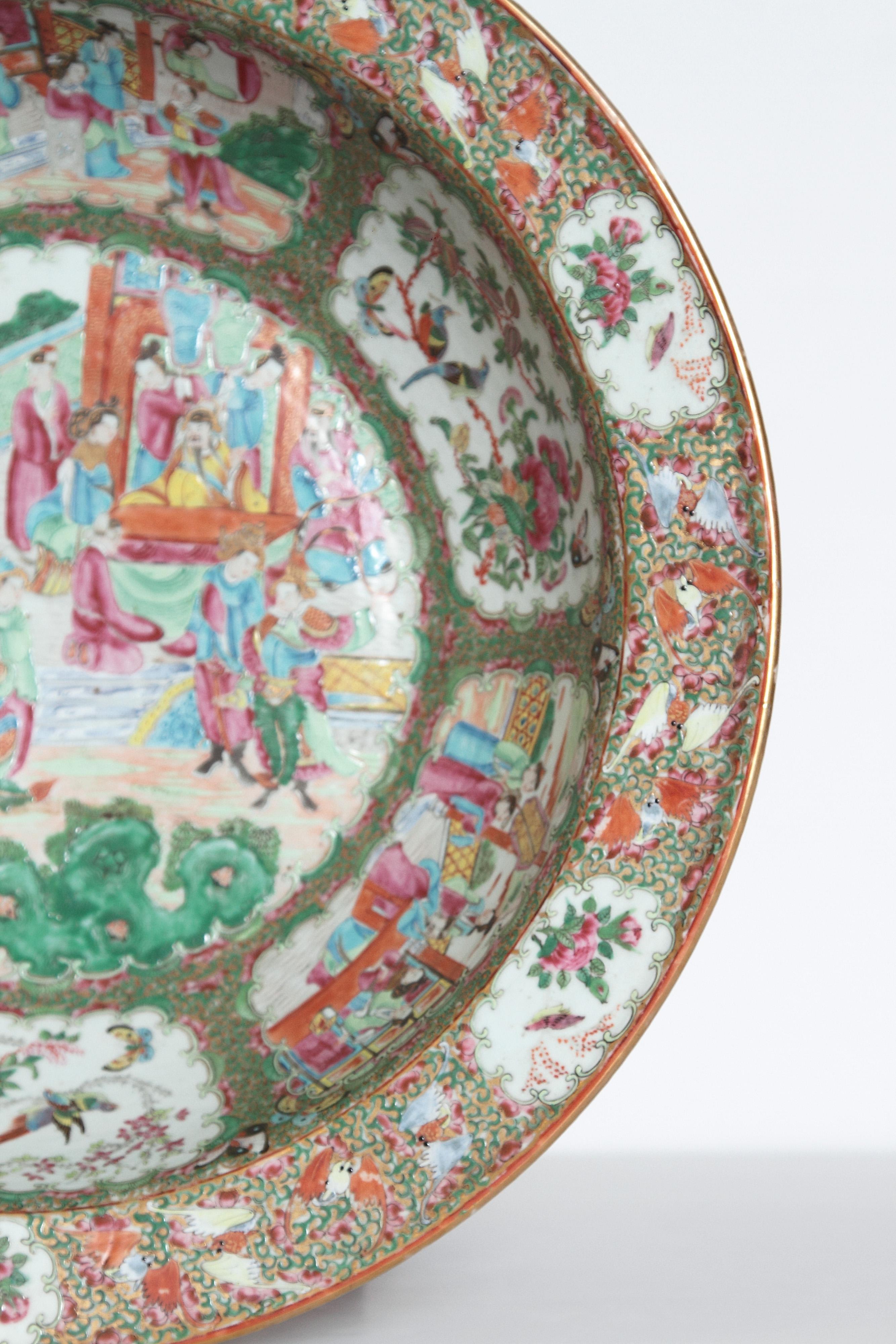 Chinese Export Large 19th Century Chinese Porcelain Rose Medallion Bowl