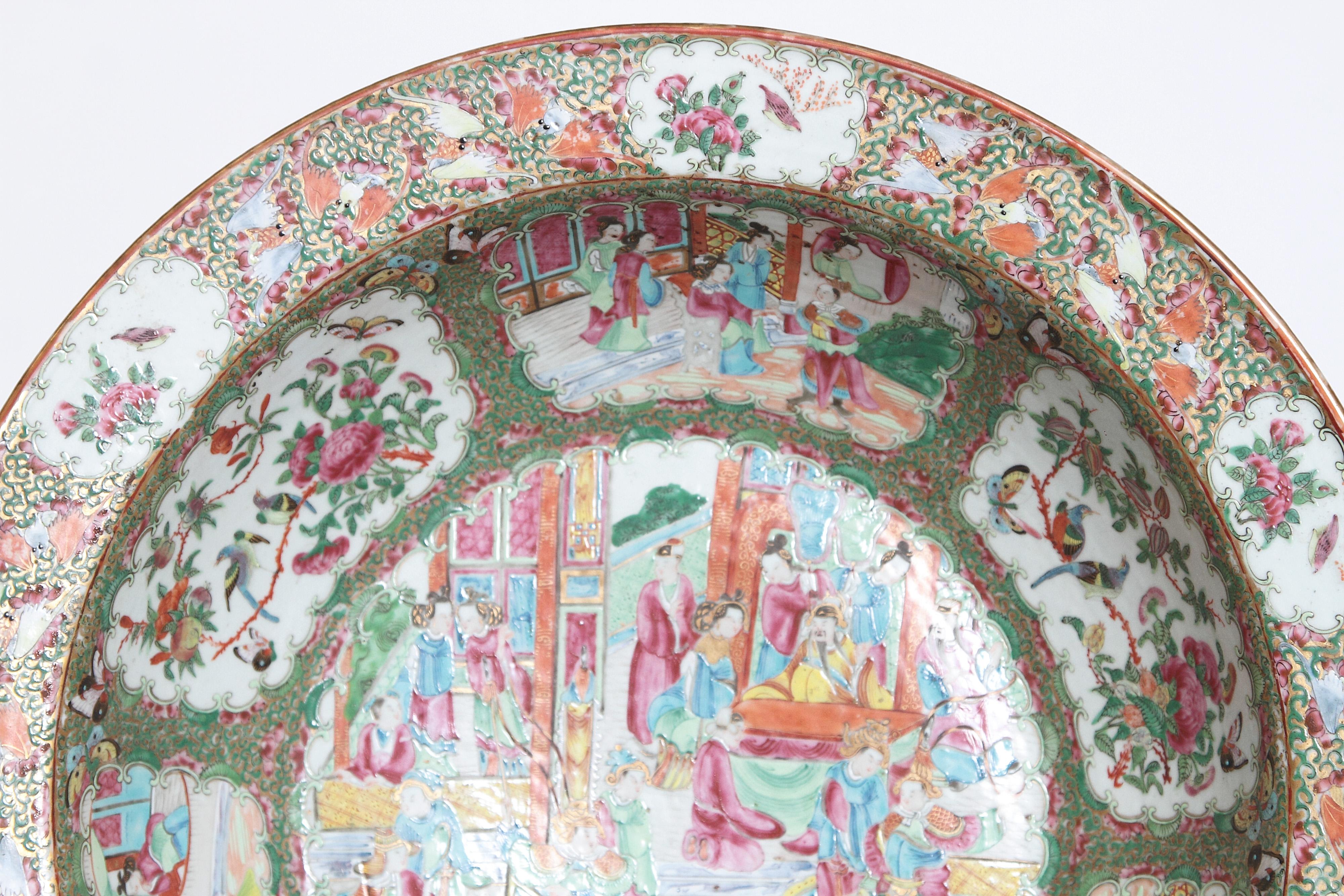 Hand-Painted Large 19th Century Chinese Porcelain Rose Medallion Bowl