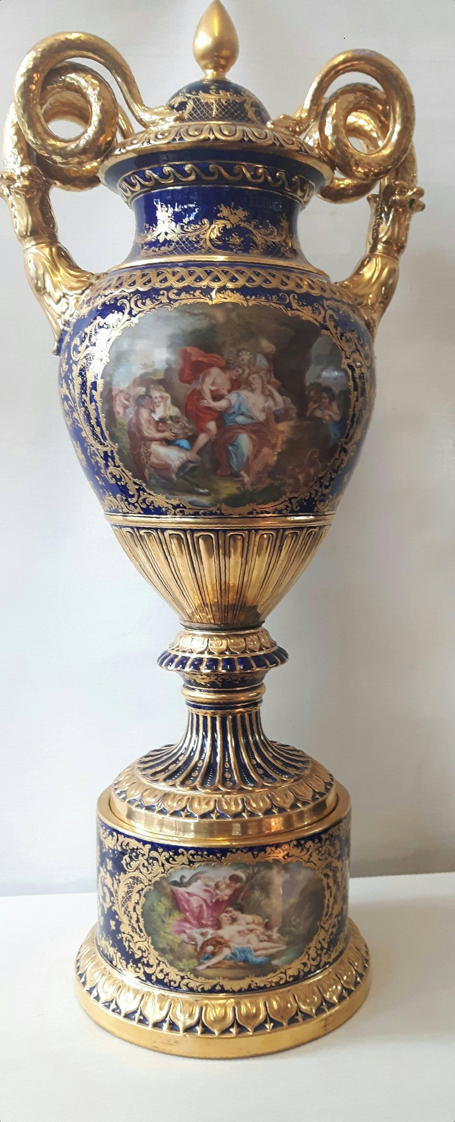 Large 19th Century Finely Painted Large Vienna Vase and Cover For Sale 3